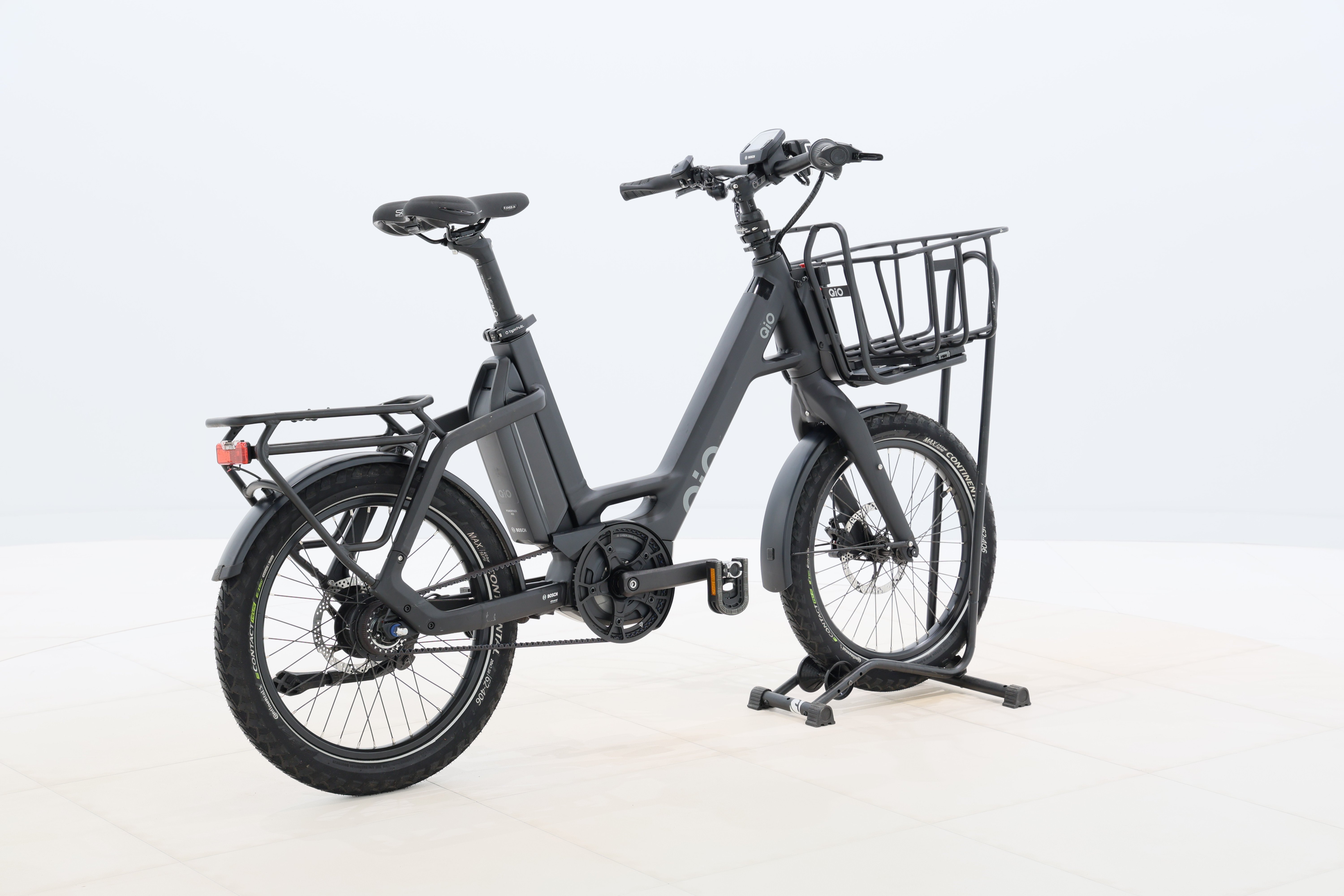 8bb64a5b-b5c6-4f35-8d0d-cbcea030646f