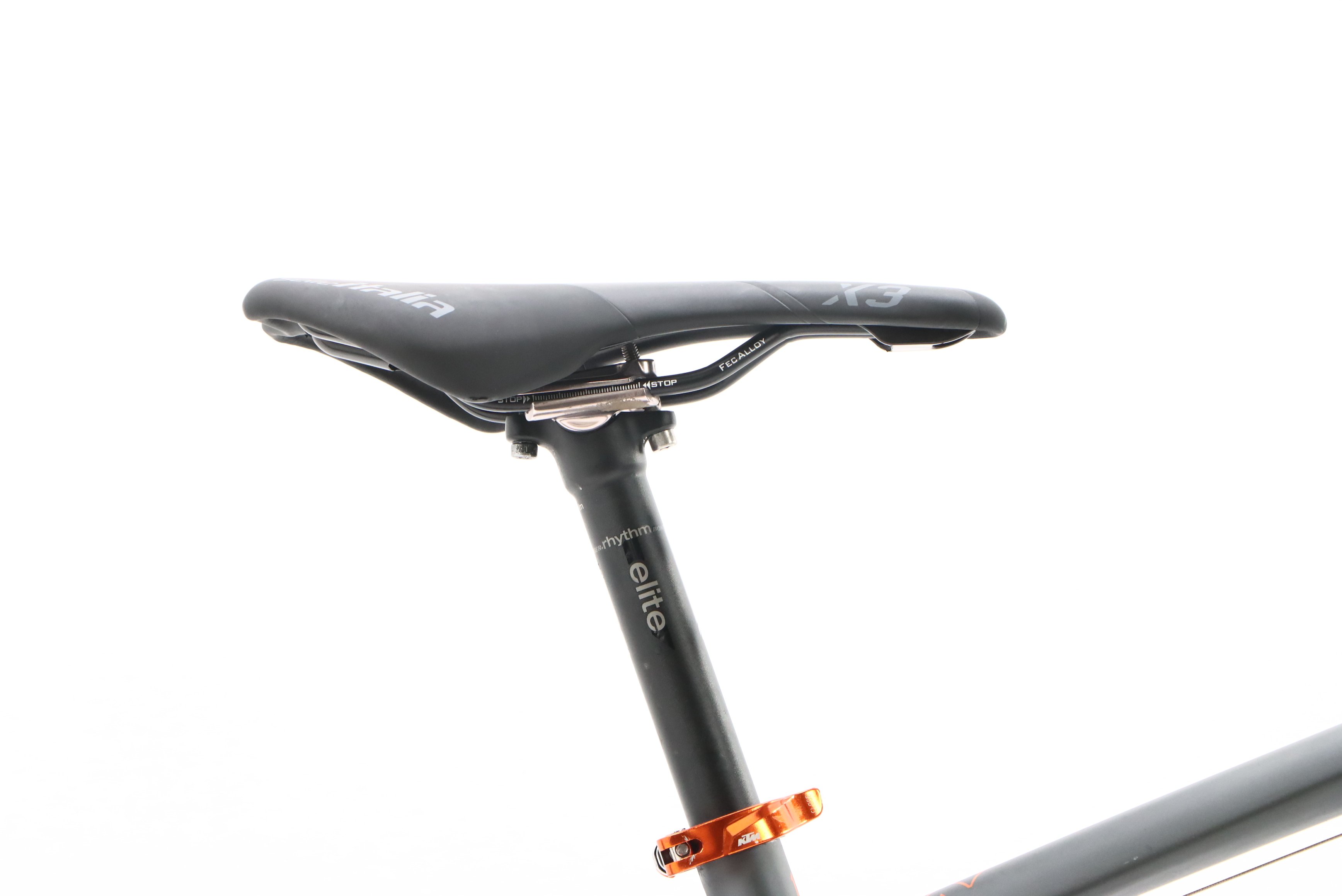 2d06b05a-83c0-495a-b269-8a7825361783