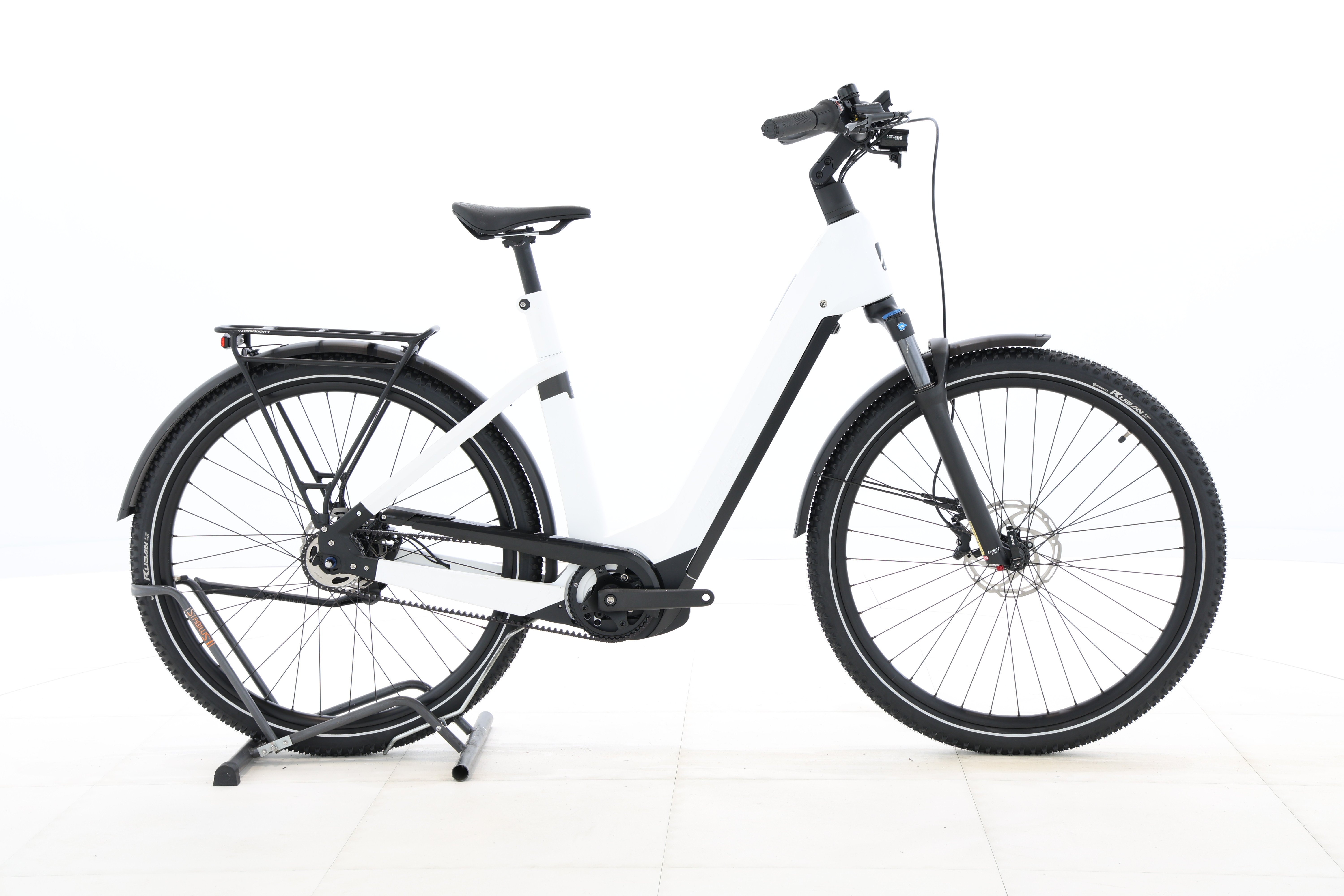 e38221c4-f5b6-4e89-b9d5-510e8dcb7ddd