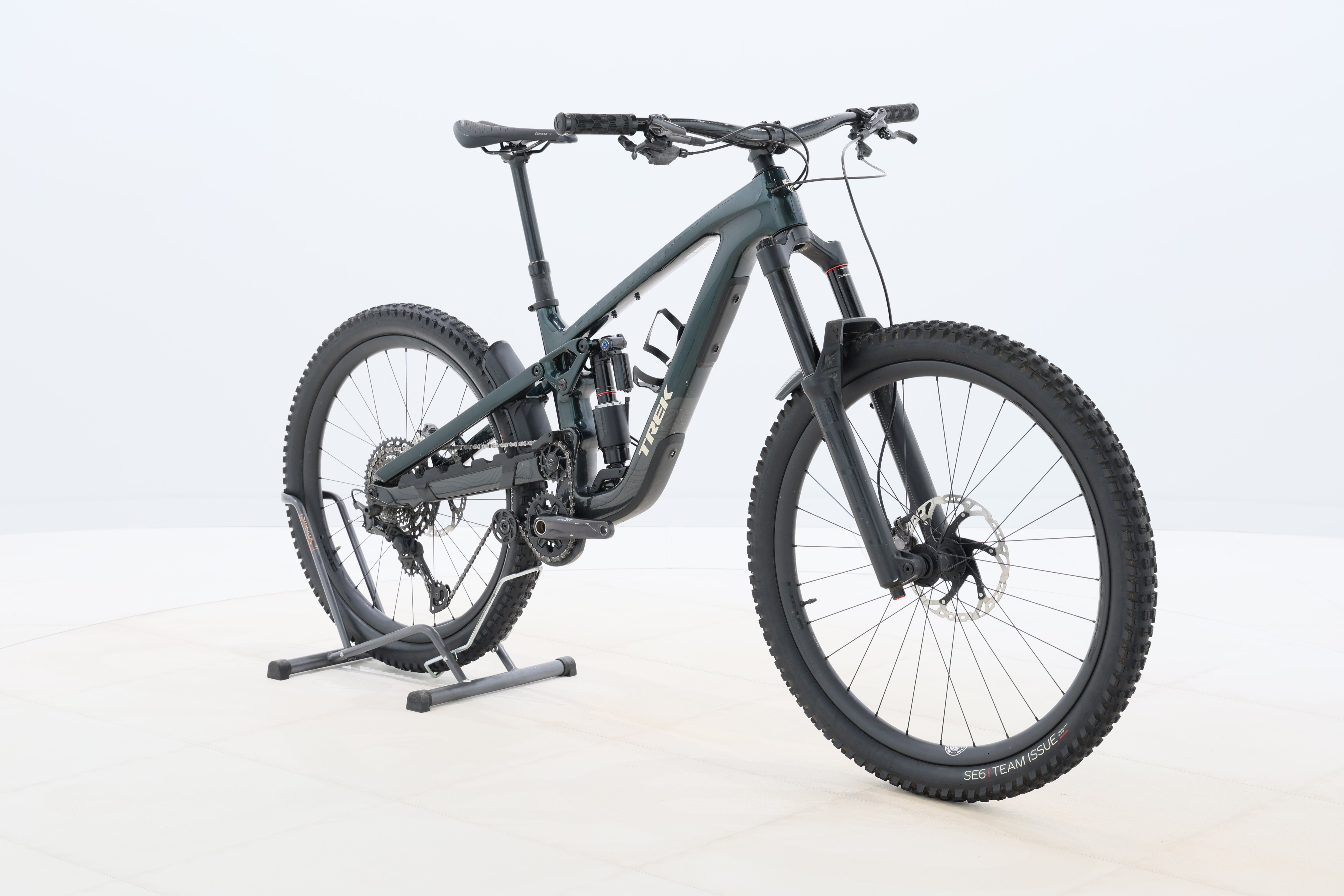 e3bee677-09a3-4ad9-847a-09f28af055a5