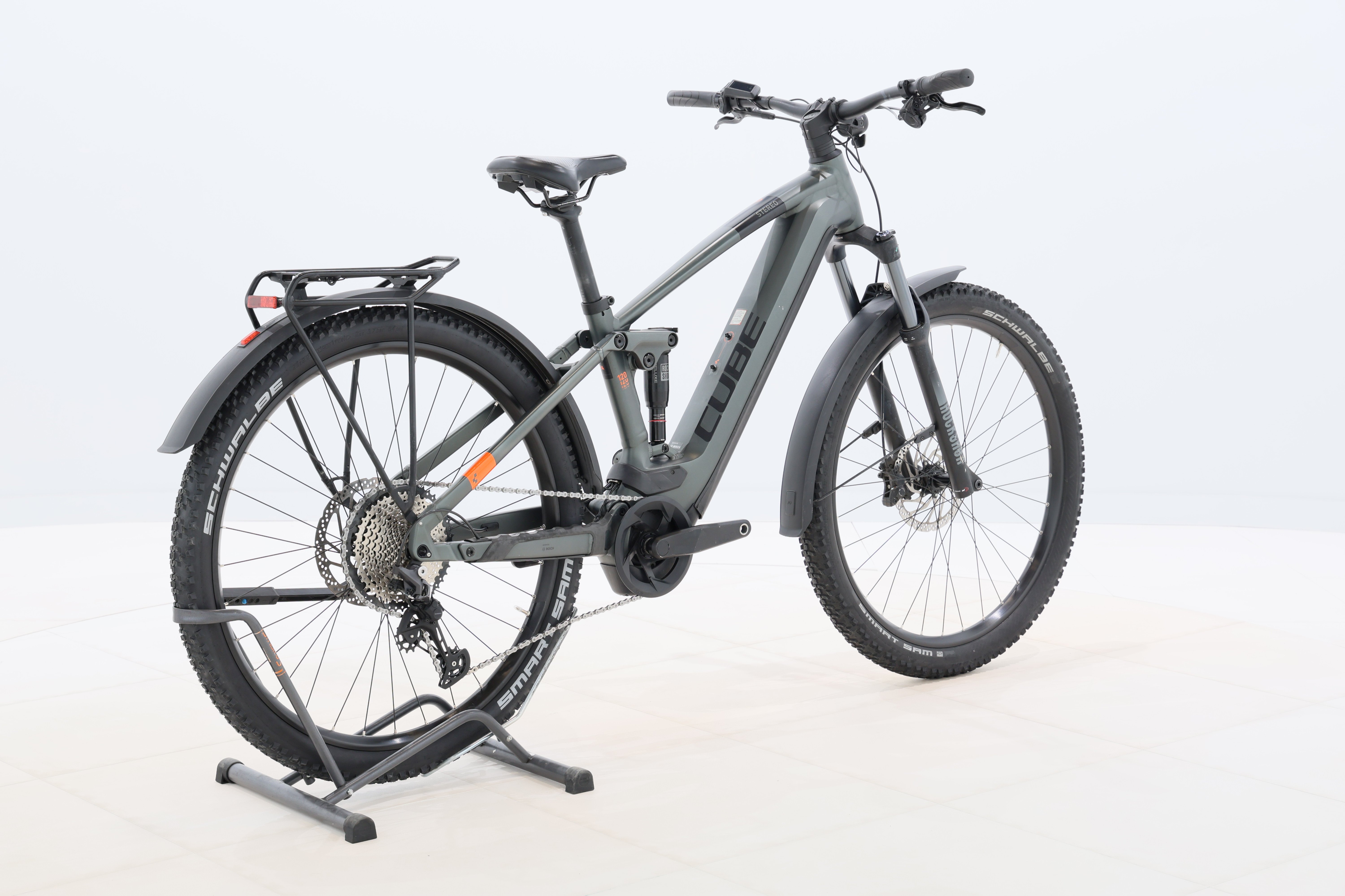 e8a9b0f9-22b8-4f9f-b2eb-4cd12482c344