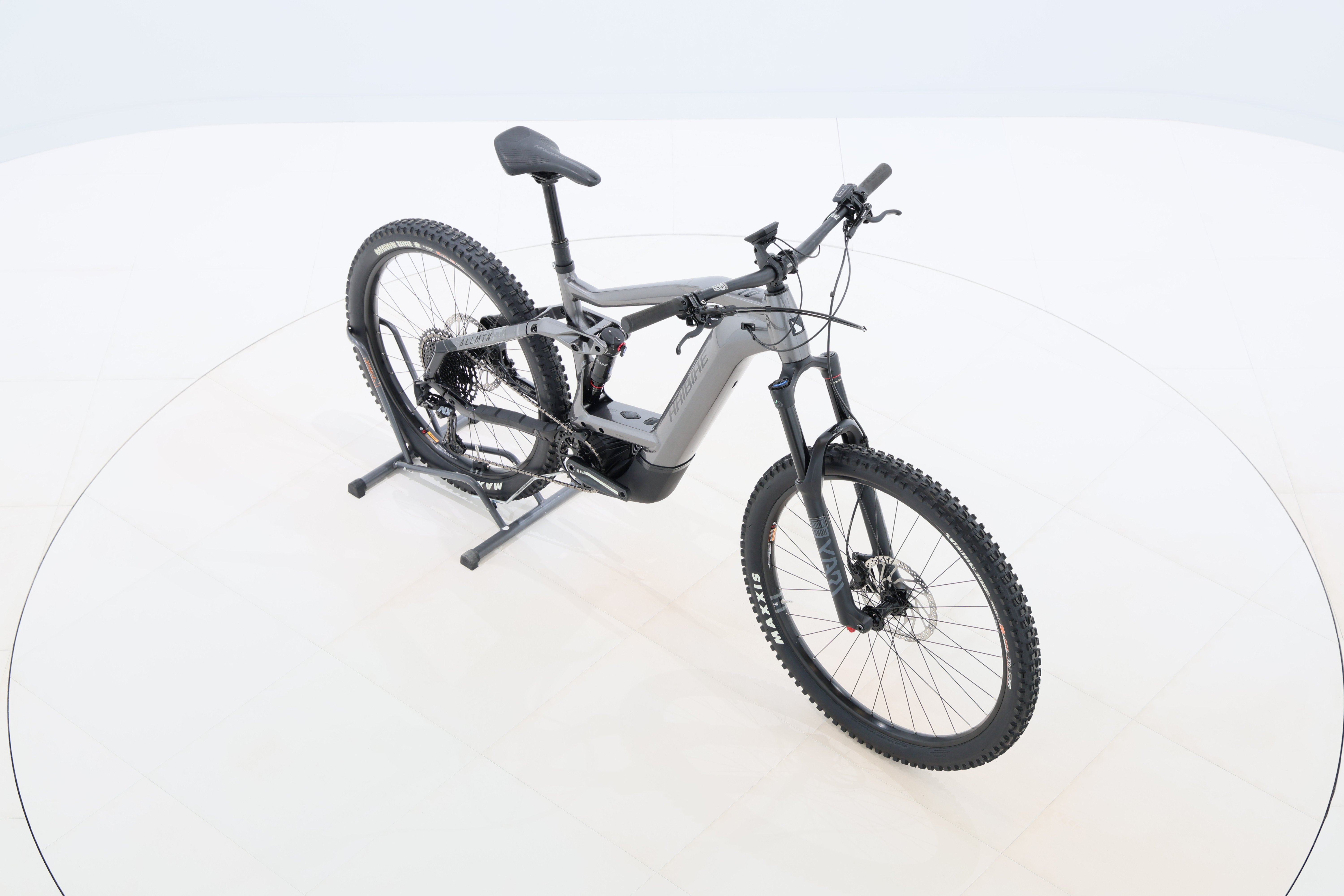 5f70f90f-e612-4415-876b-8a9a5dc87a99