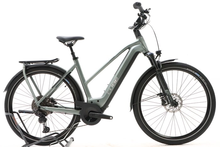 Cube KATHMANDU HYBRID PRO 750 2024