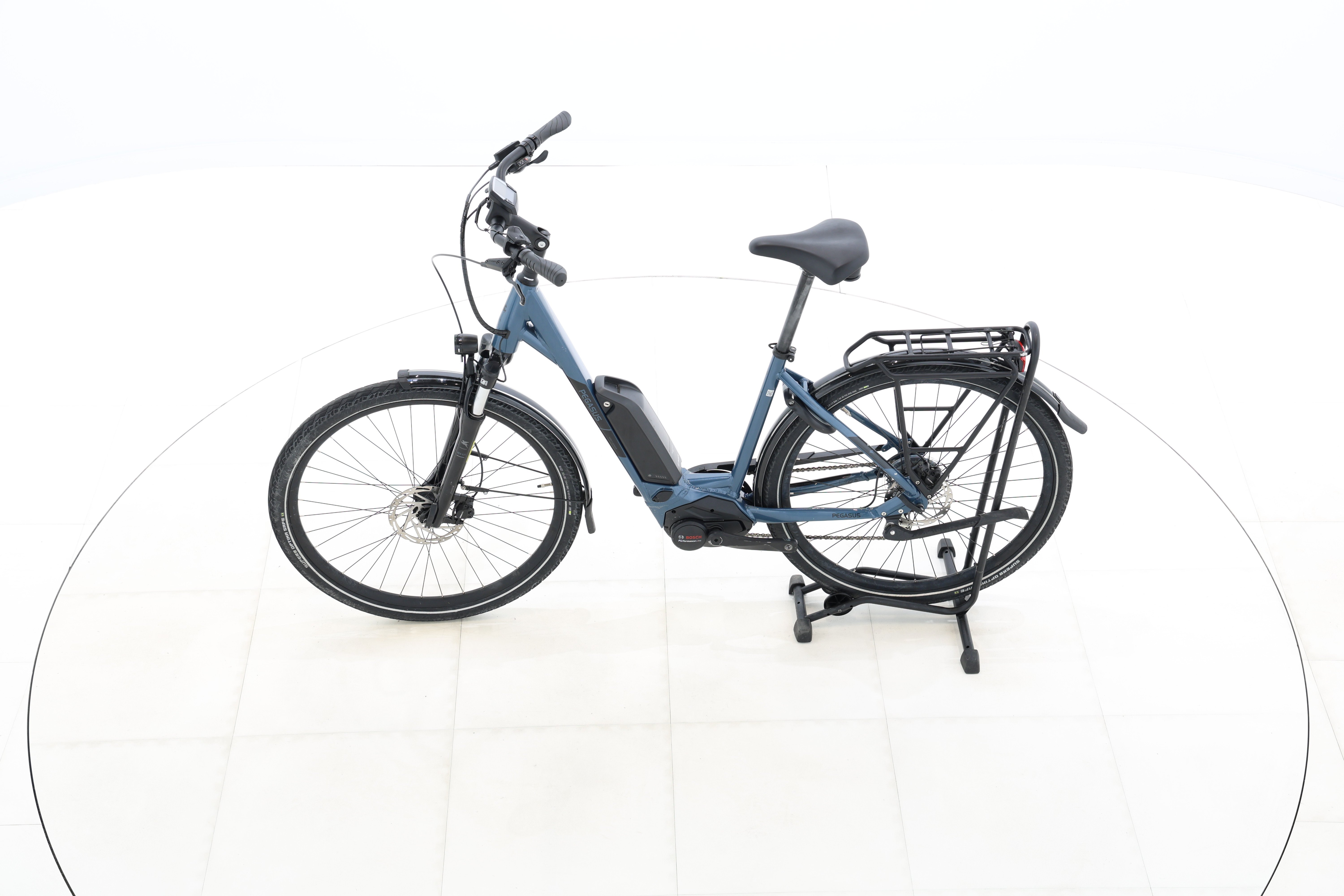 e227dac6-cd00-4a96-adec-43209fbf1943