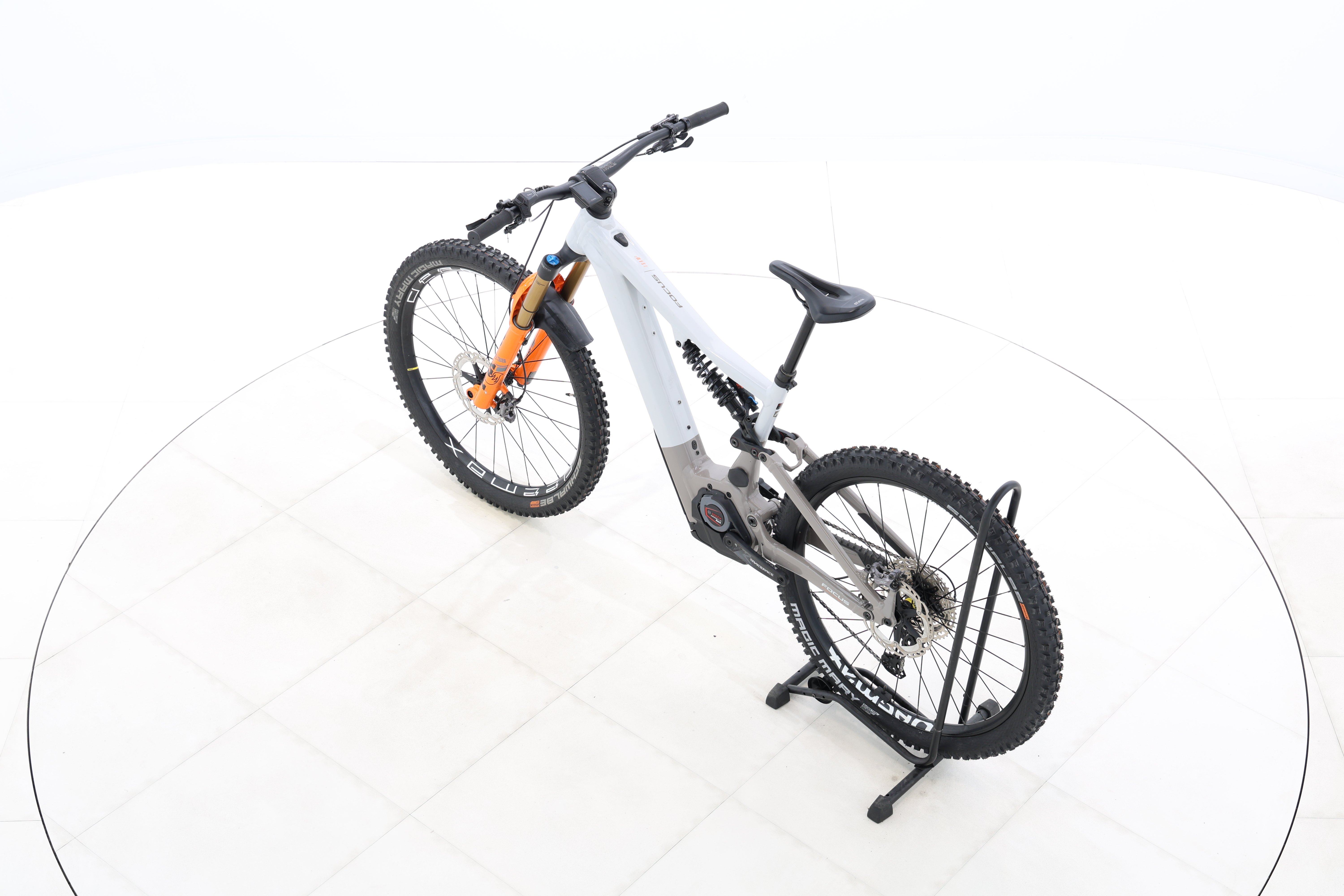 b926aa0f-ced4-4fbf-9fde-43a5b5cc942c