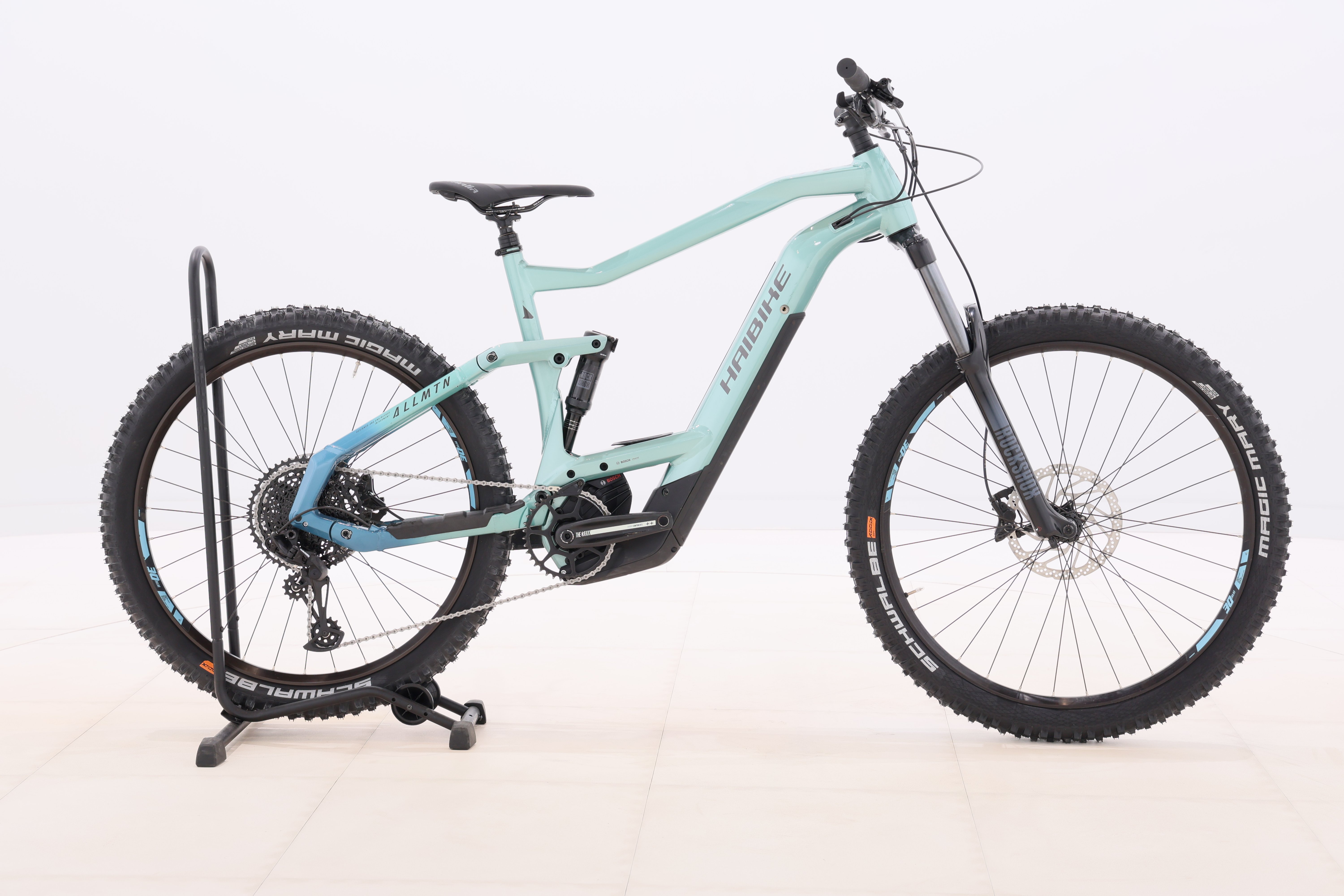 e252f6ca-abb9-42c6-8beb-71c6696c14cd