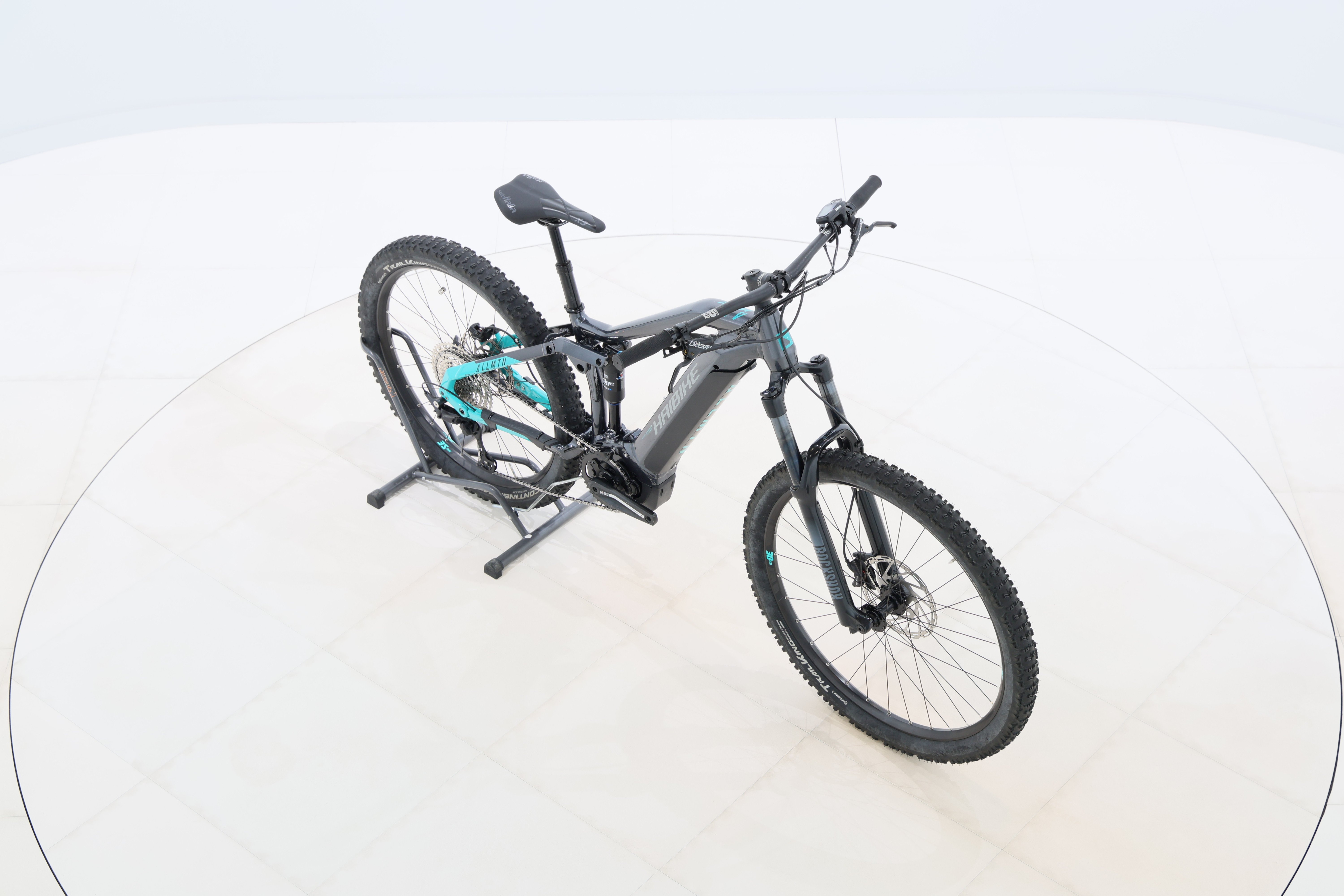 03efddfc-ae4f-4336-9c8a-b0e1649779a5