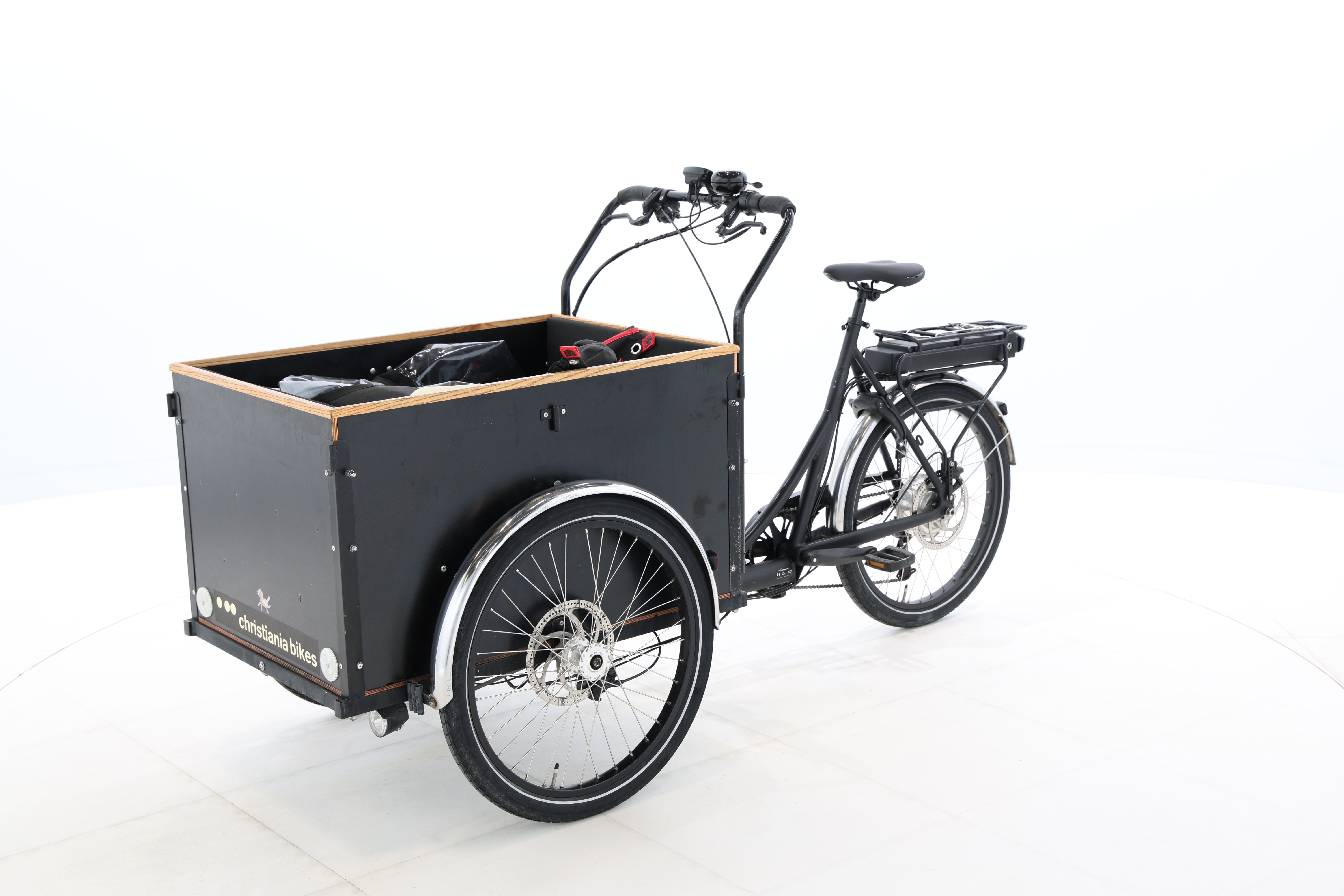 74752428-f3b1-4010-bee9-a2be63158de7