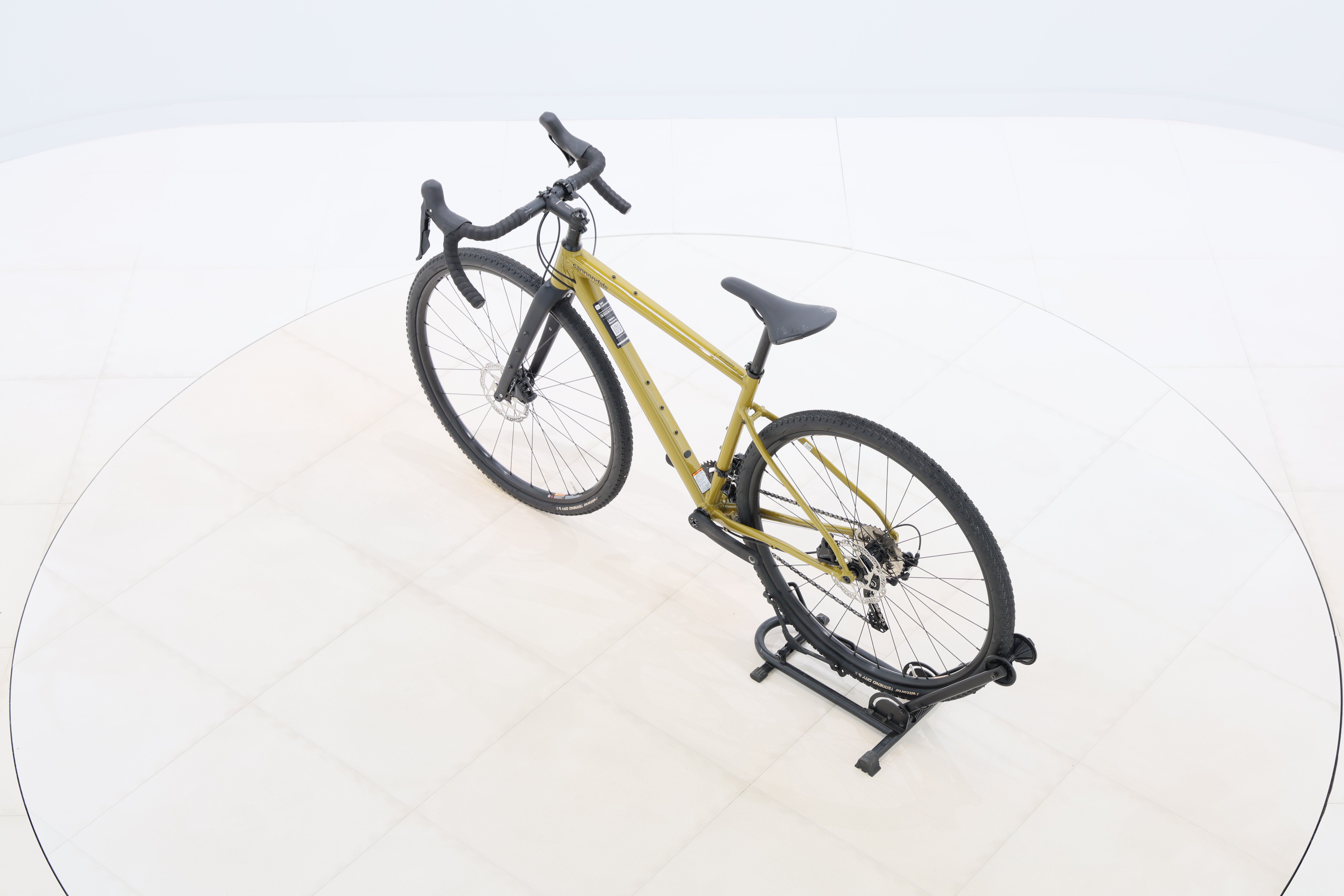 308bc876-b850-4804-9a7d-3573cb4db5f4