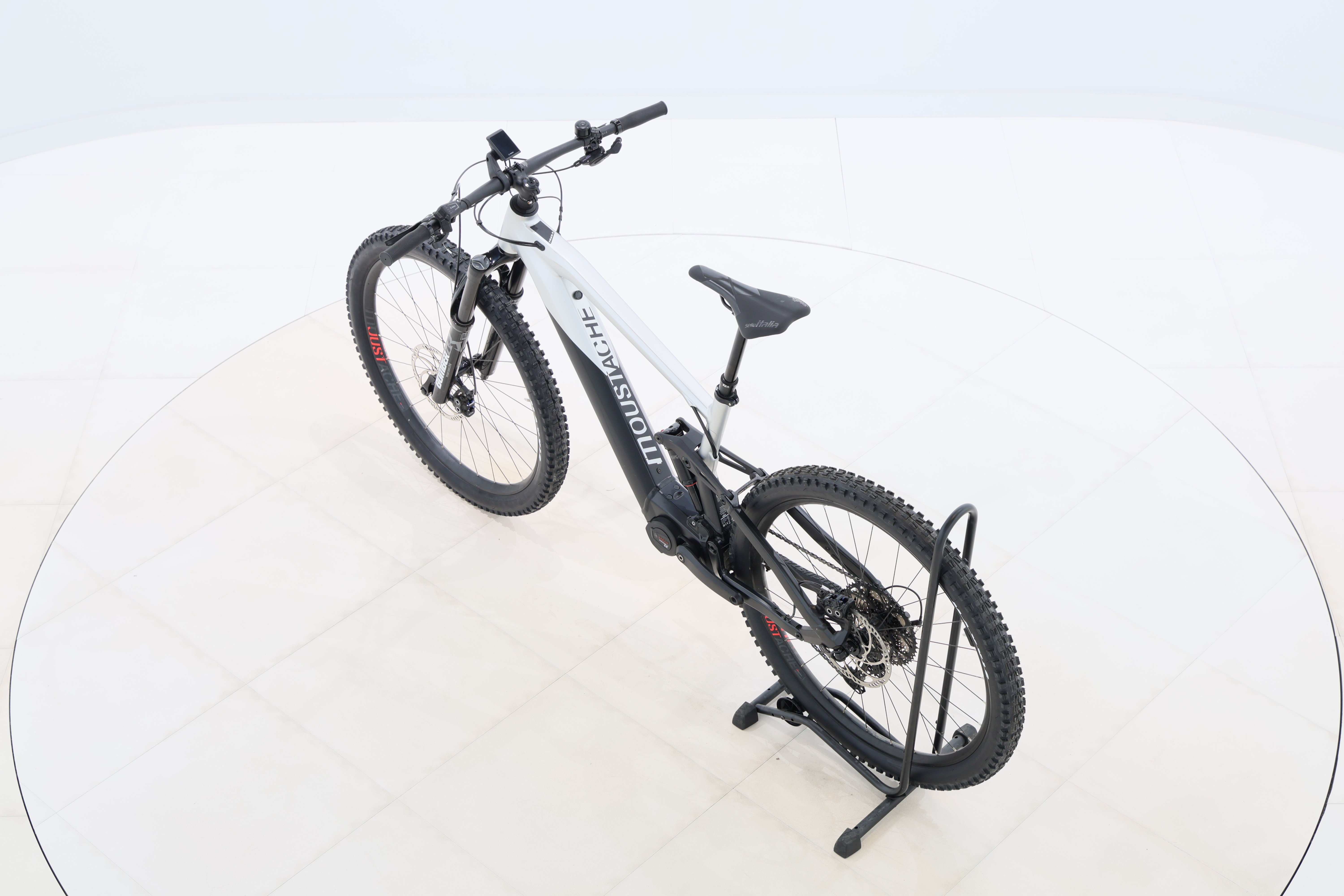 d6cf9d1e-9919-4722-8b1e-1e3e9d42b280