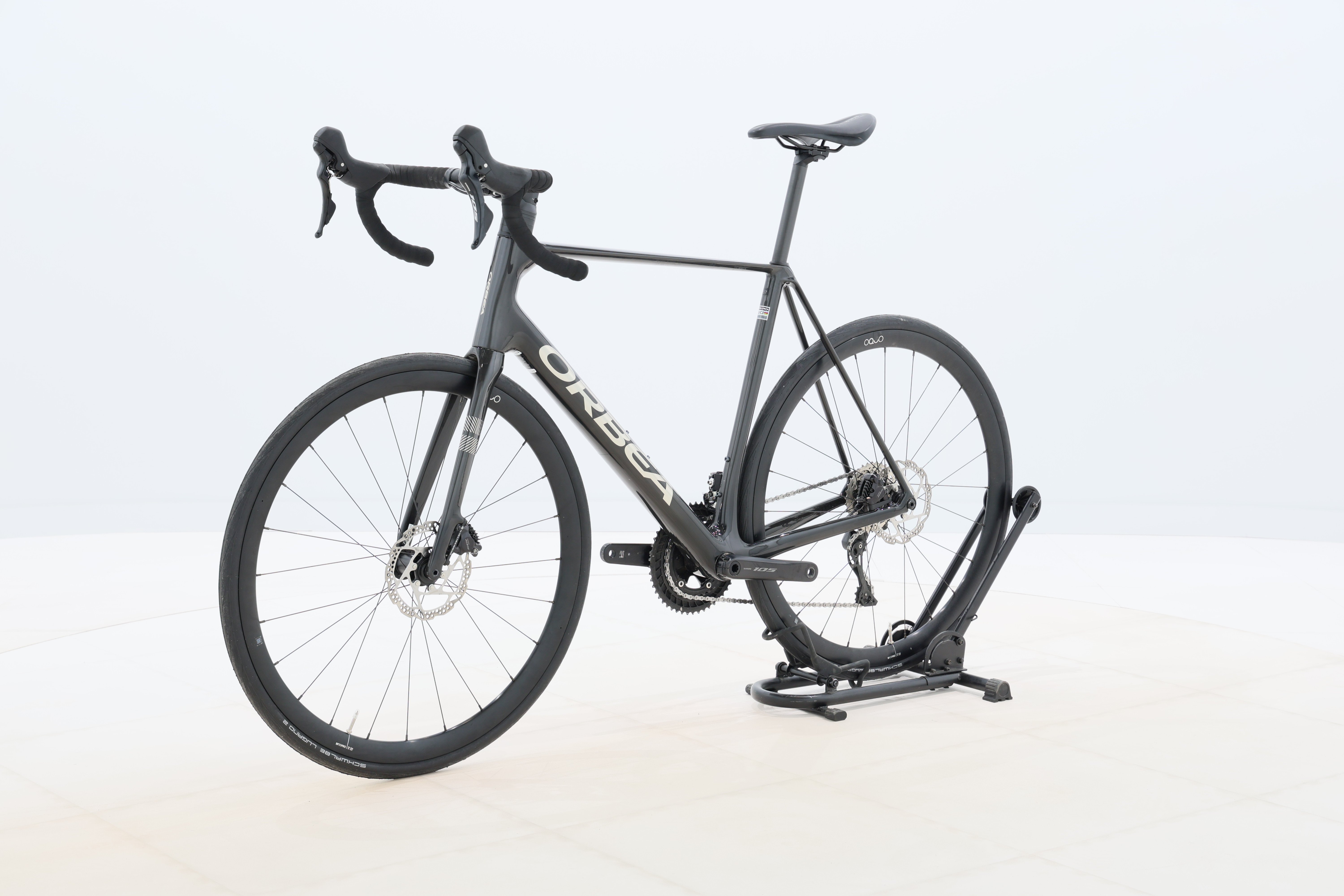 ef637dc4-2244-4e74-b187-9921a1869ea5