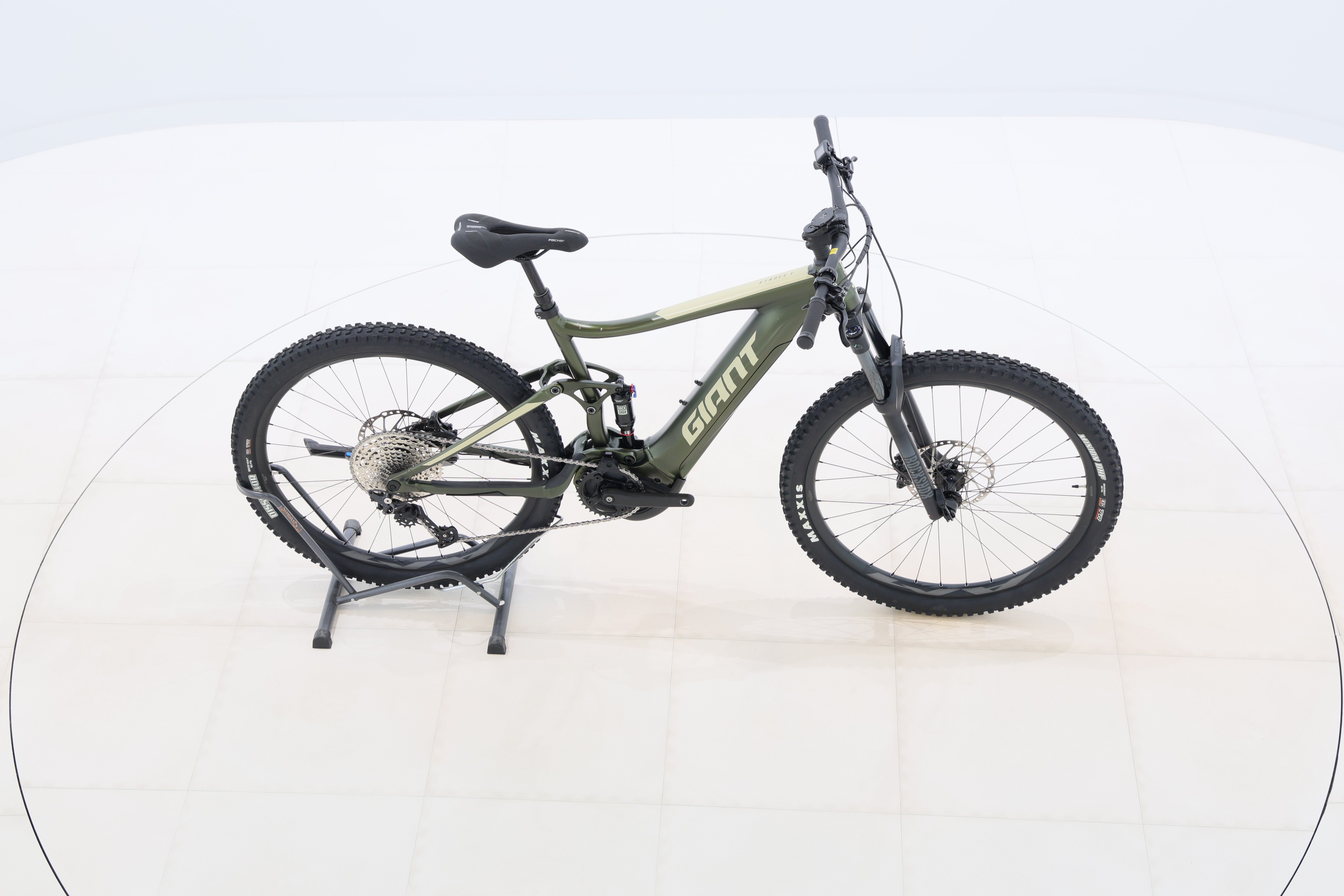 e9deafc1-f547-4ab5-a0a8-fa57b18dc9c9