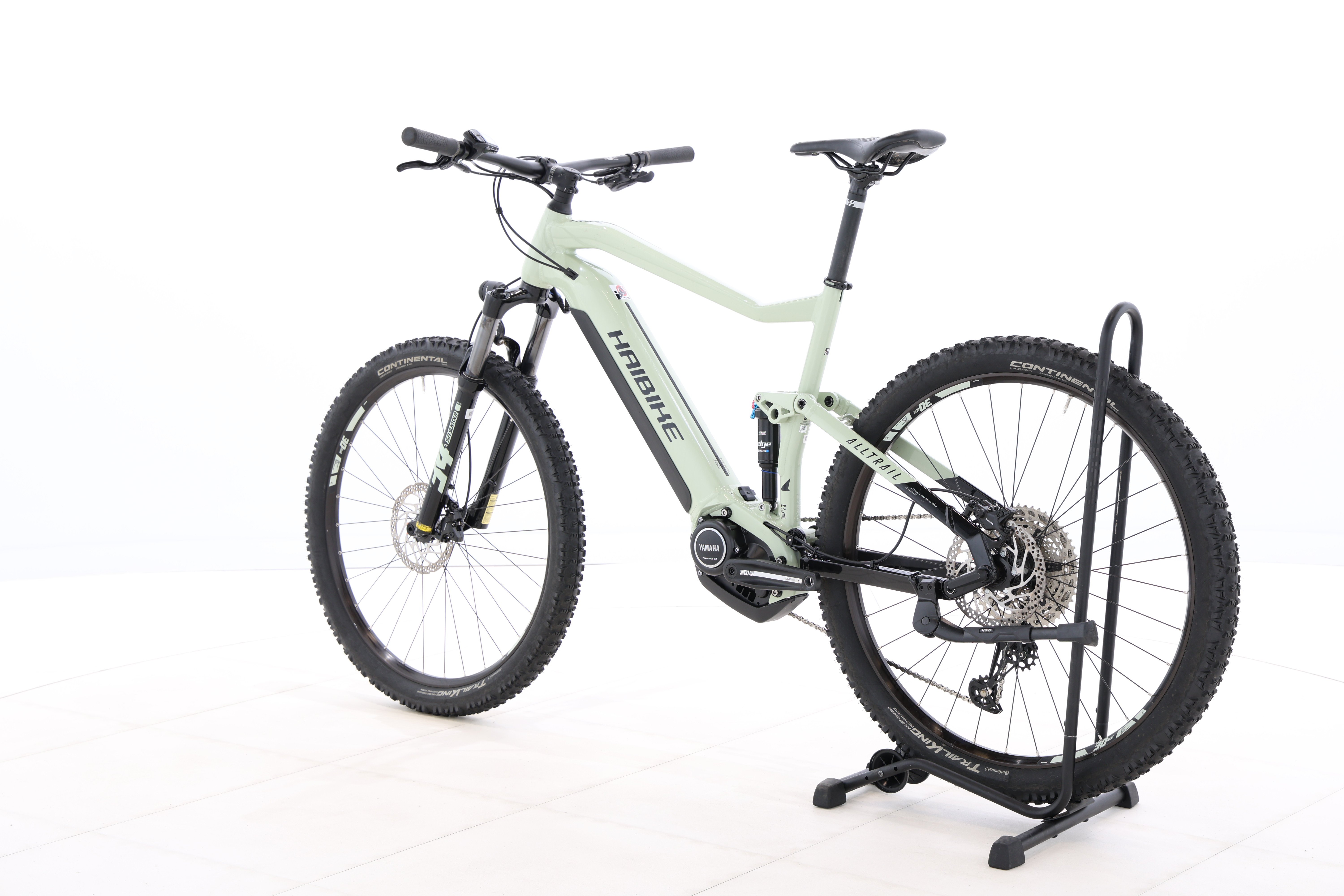 32b202d9-e005-4493-bcd7-b3713ba6a92f