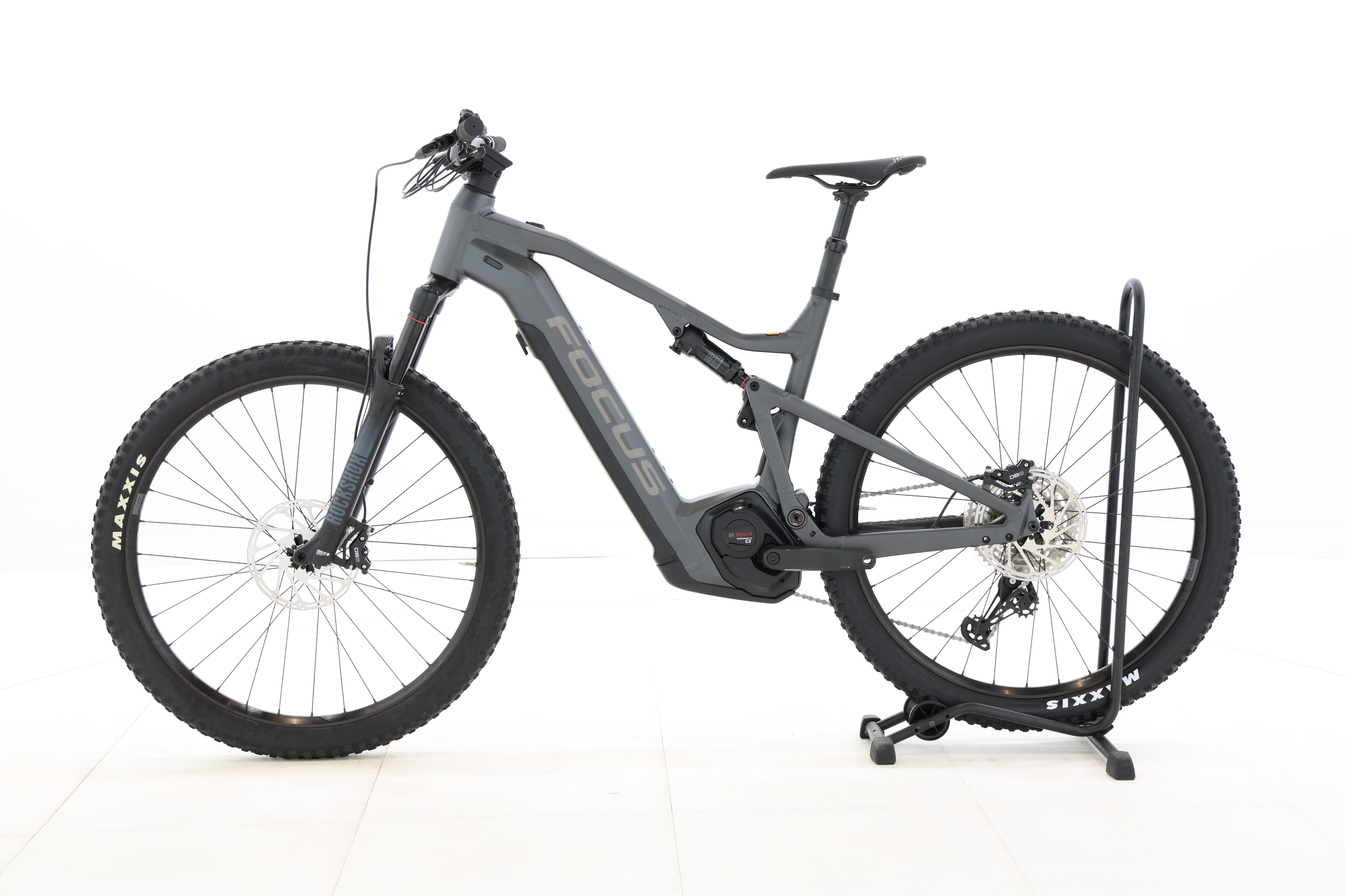 84d9cdd3-f045-4aaf-aabb-e708d56ff699