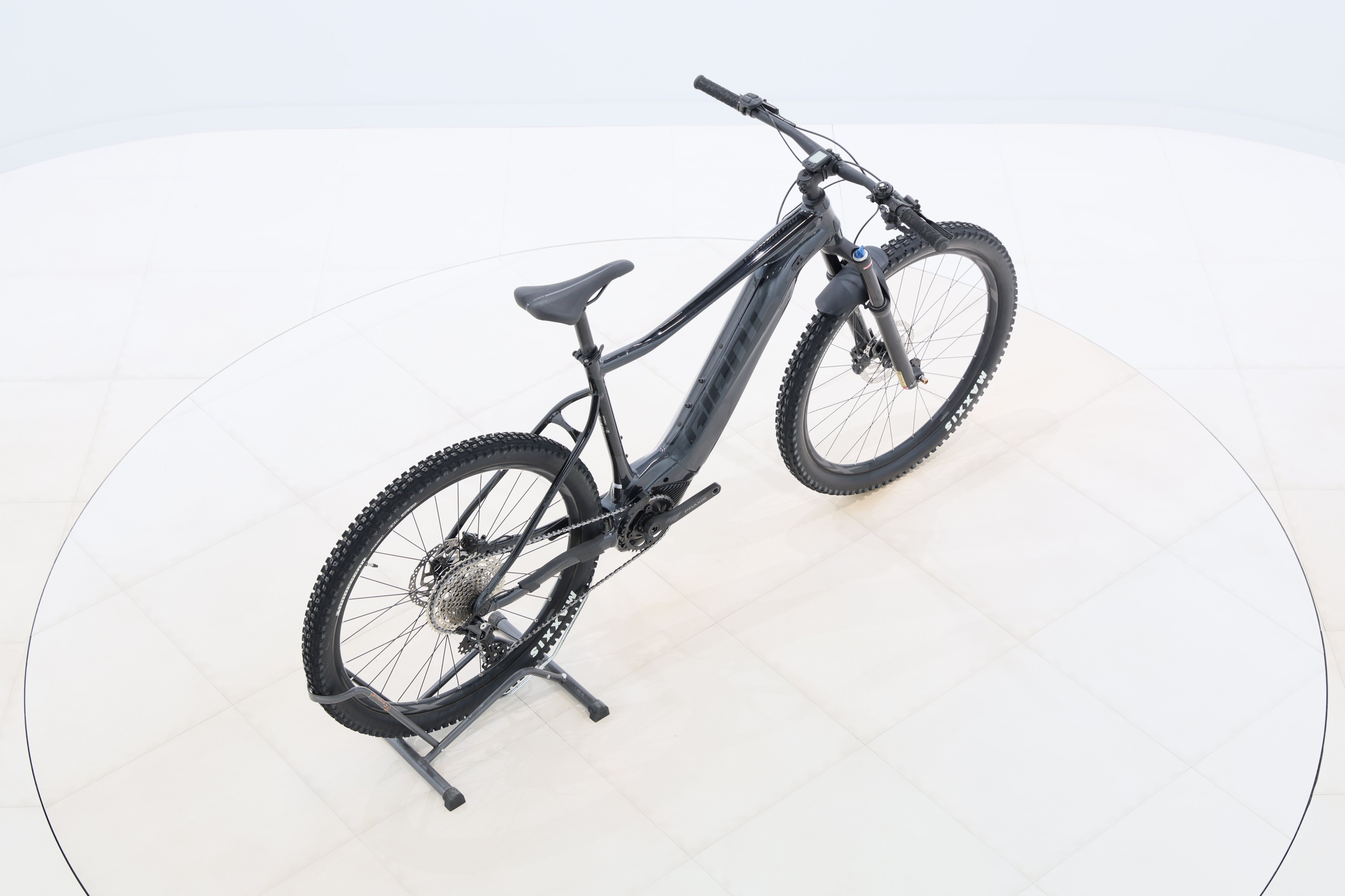 f5a0680a-055f-48a9-843a-cd1d9ca70773