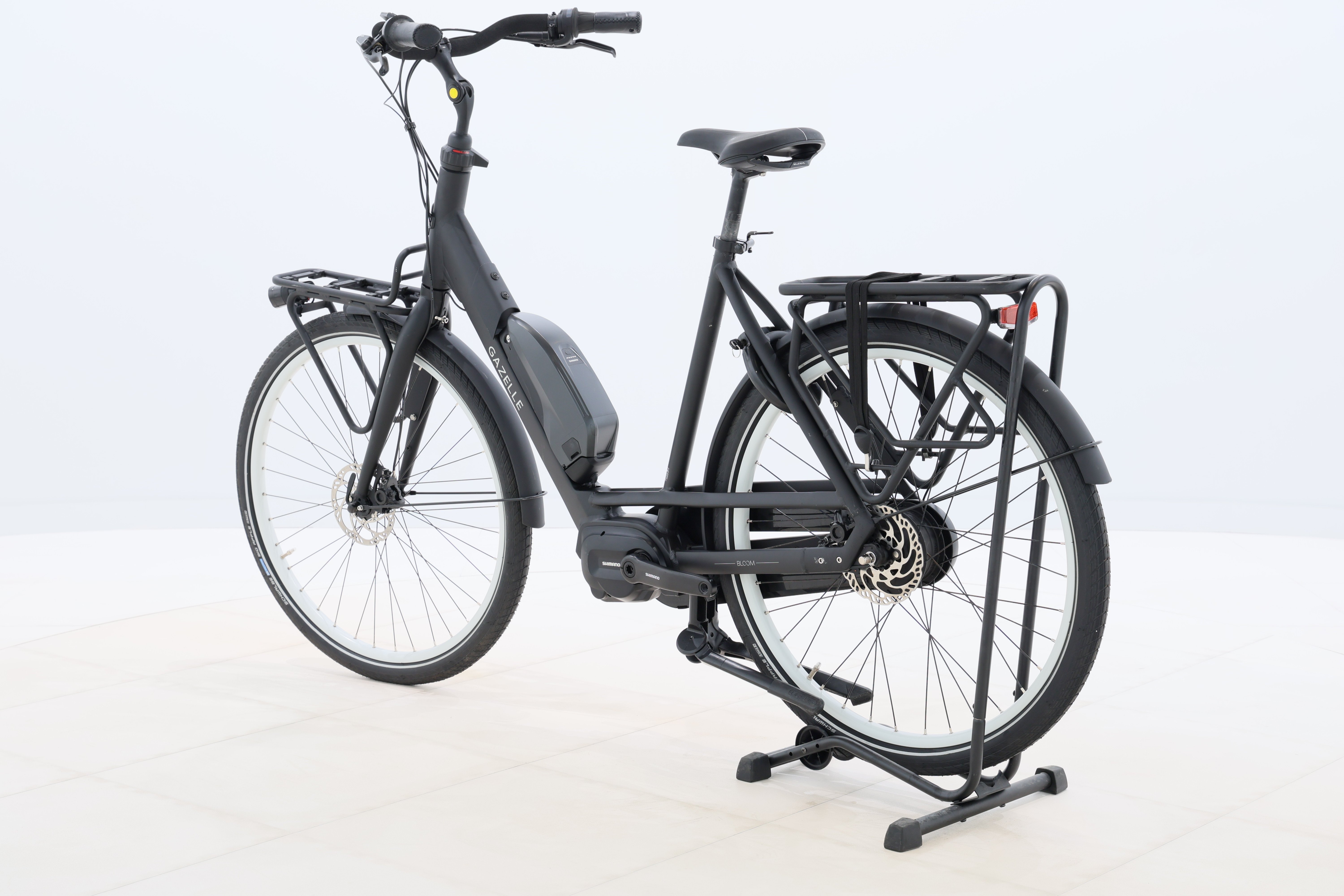 e35818a0-0ff1-4f24-9958-b7605600e2ff