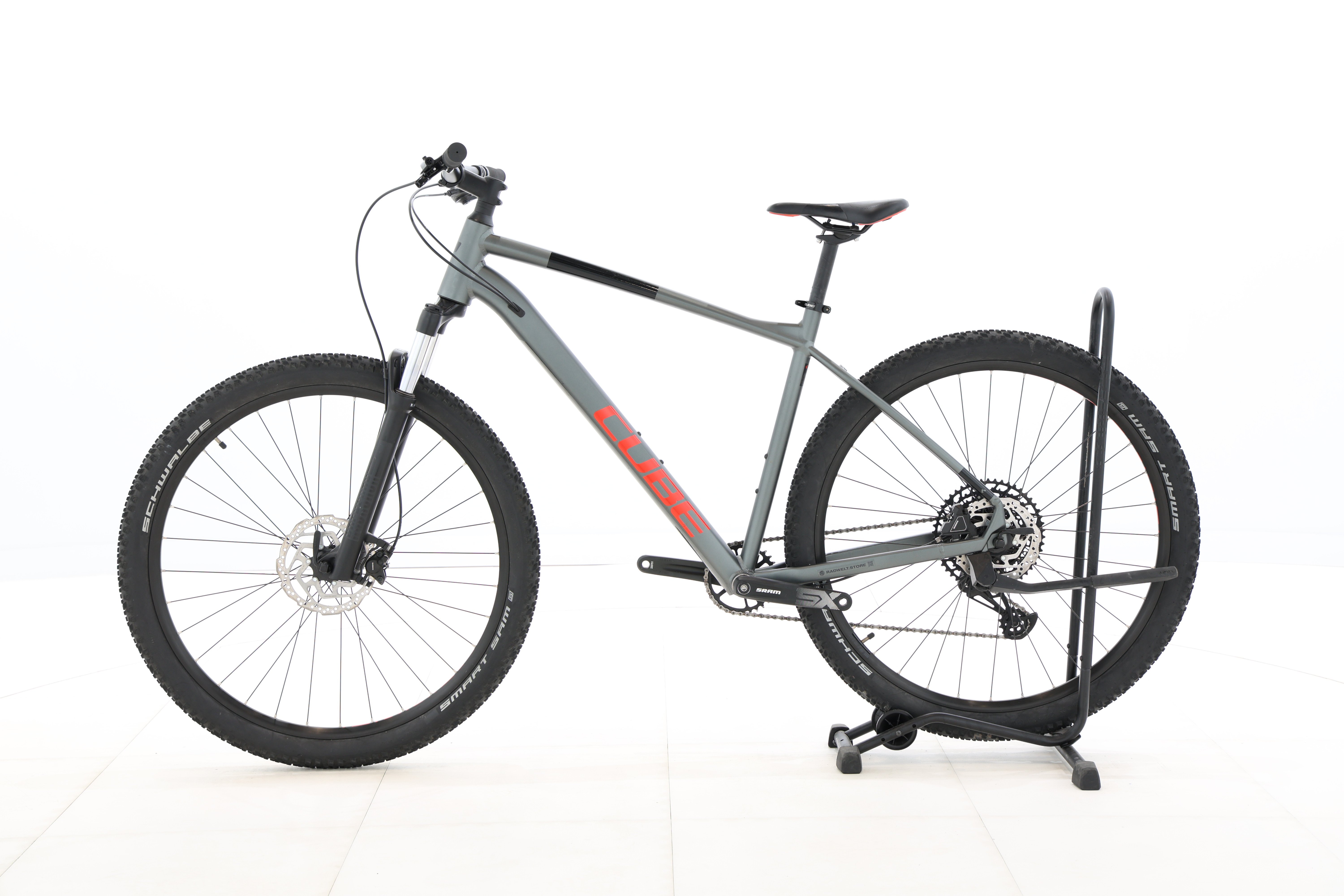 a8ca99bf-9beb-4f1d-9994-37fd3a0e77e0