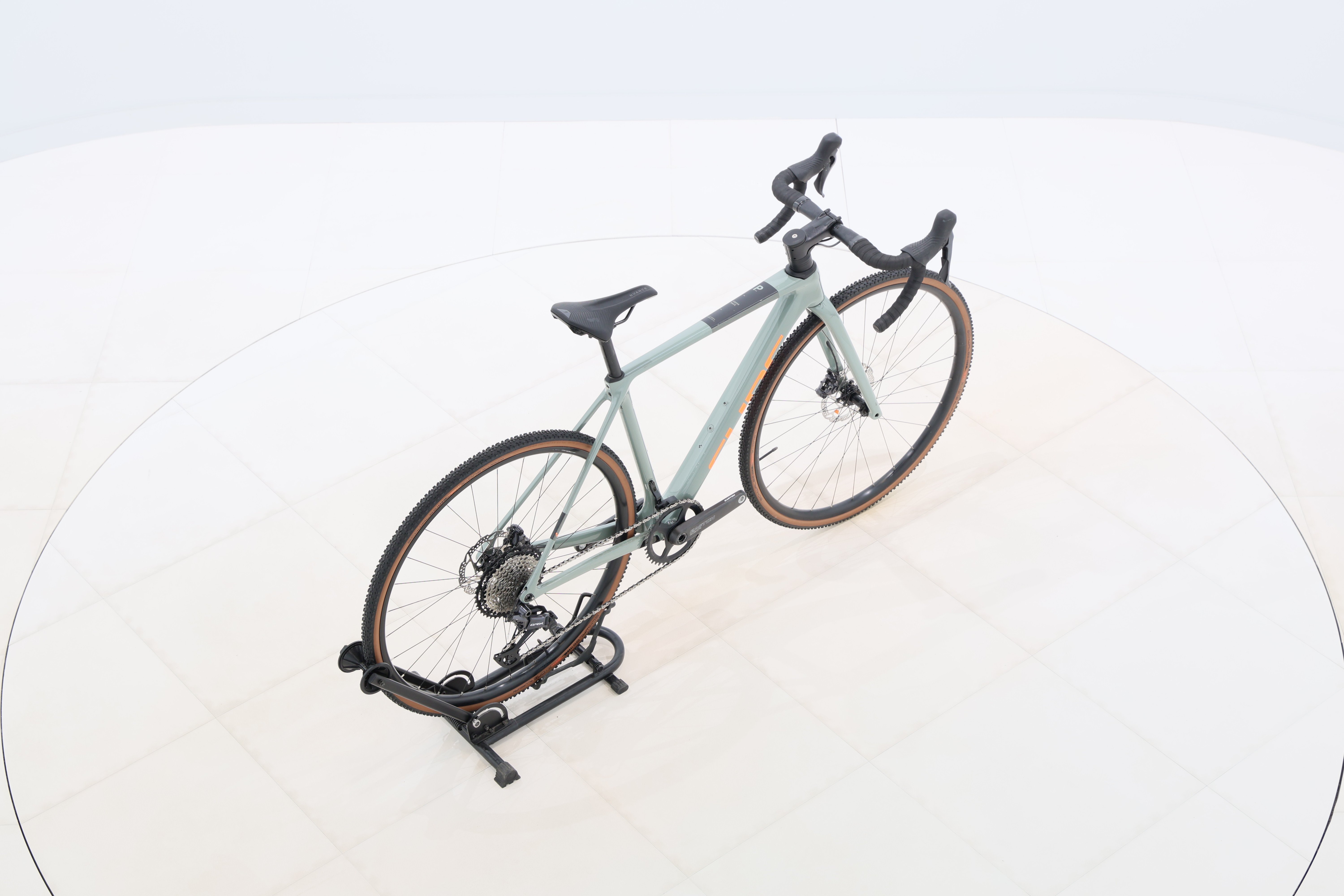 21d7b5d8-9de3-4244-9449-3470442f591c