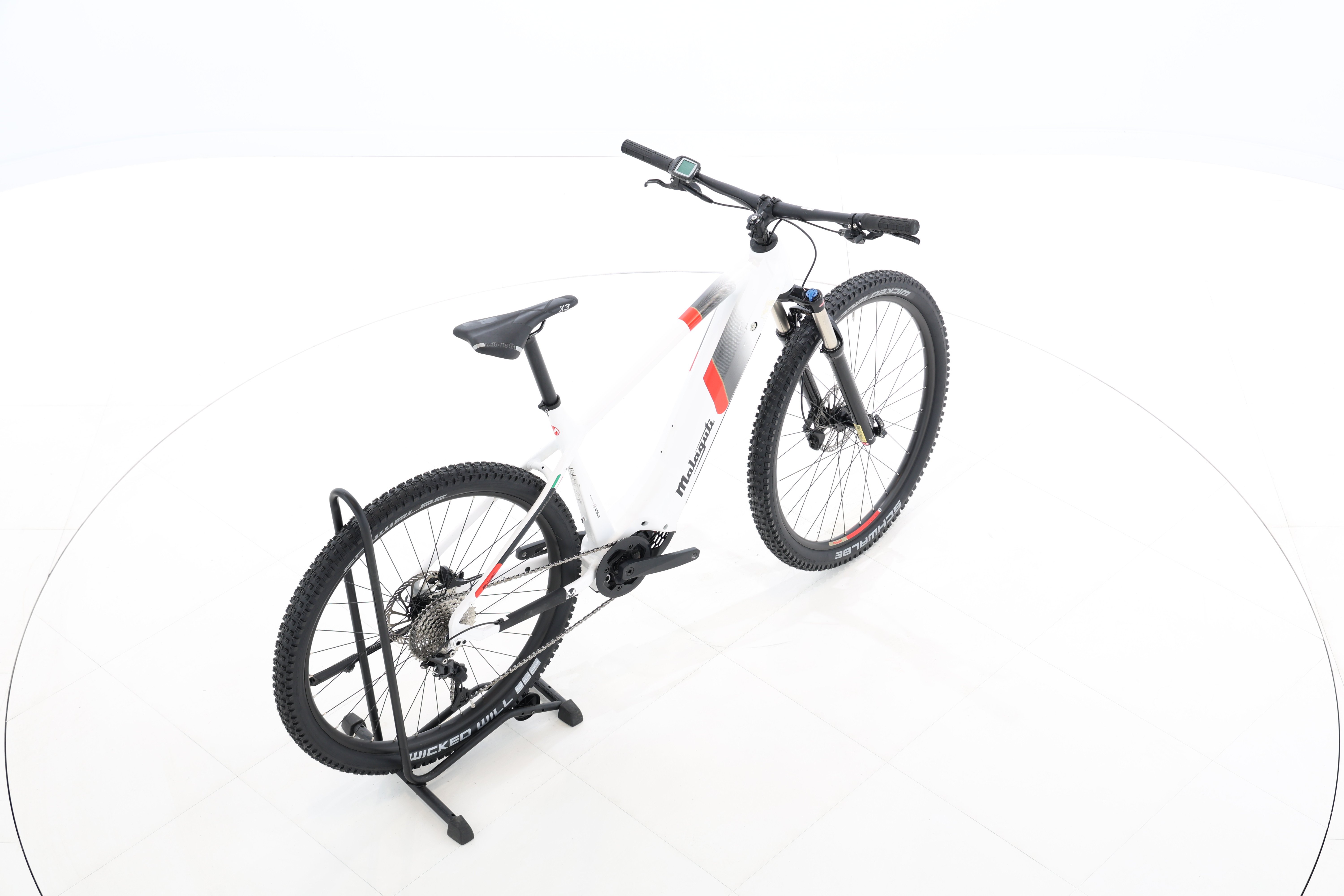 d162d83e-2226-4c5b-913d-87cda3b881c9