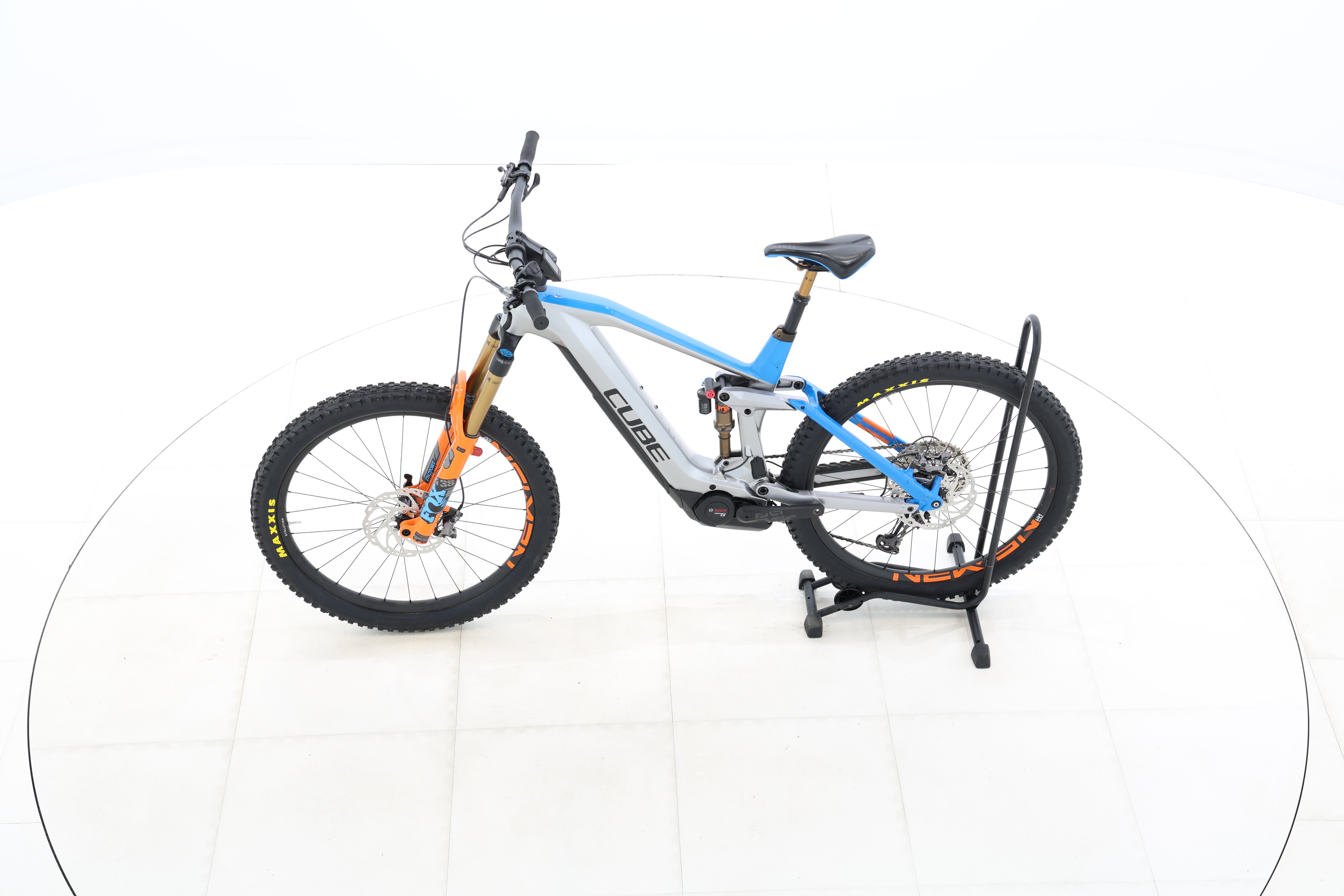 ceabda6d-5ba4-4998-89d6-60ad655bc2f3