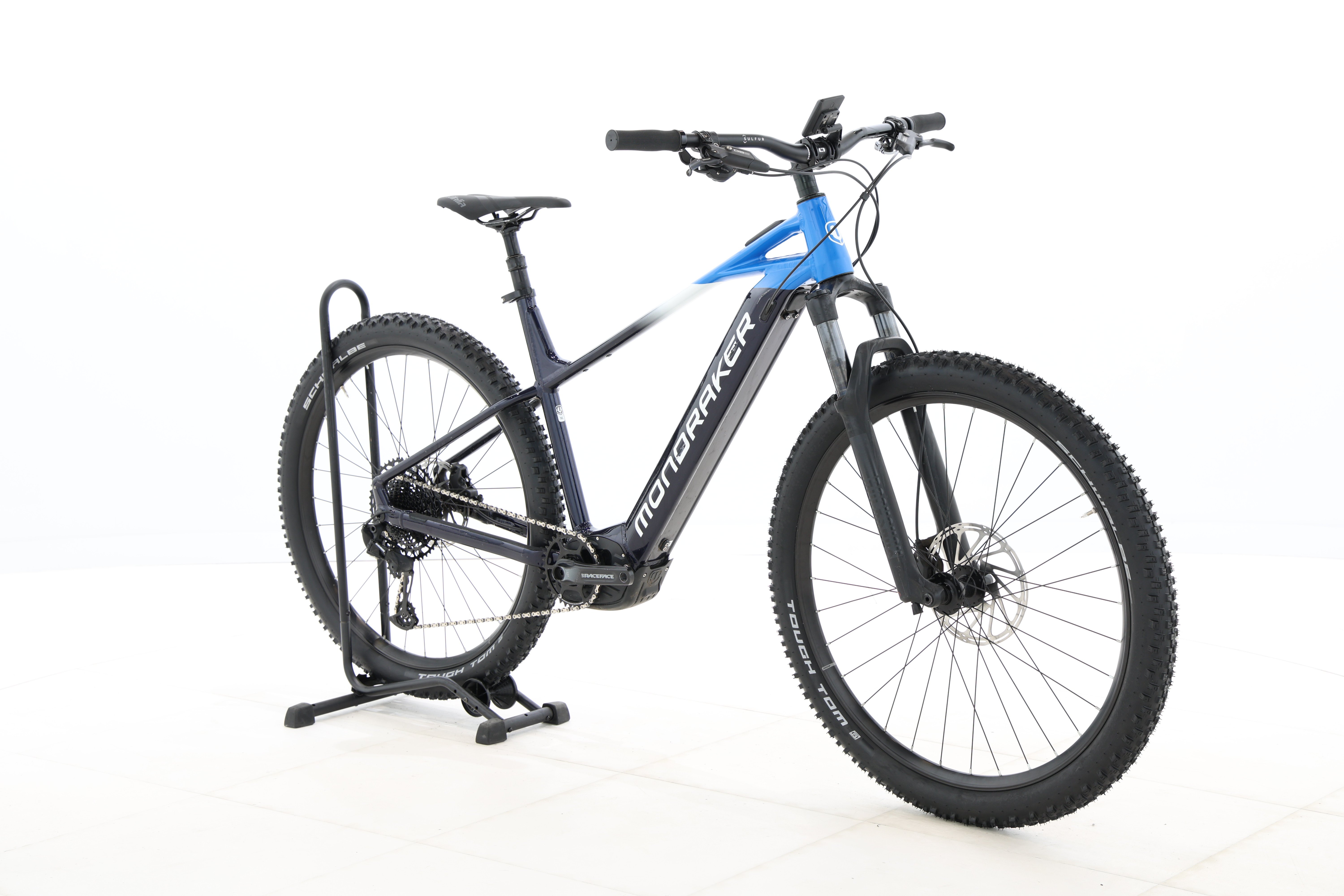 b99de666-ebac-4d52-9774-2f5e8f3f462f