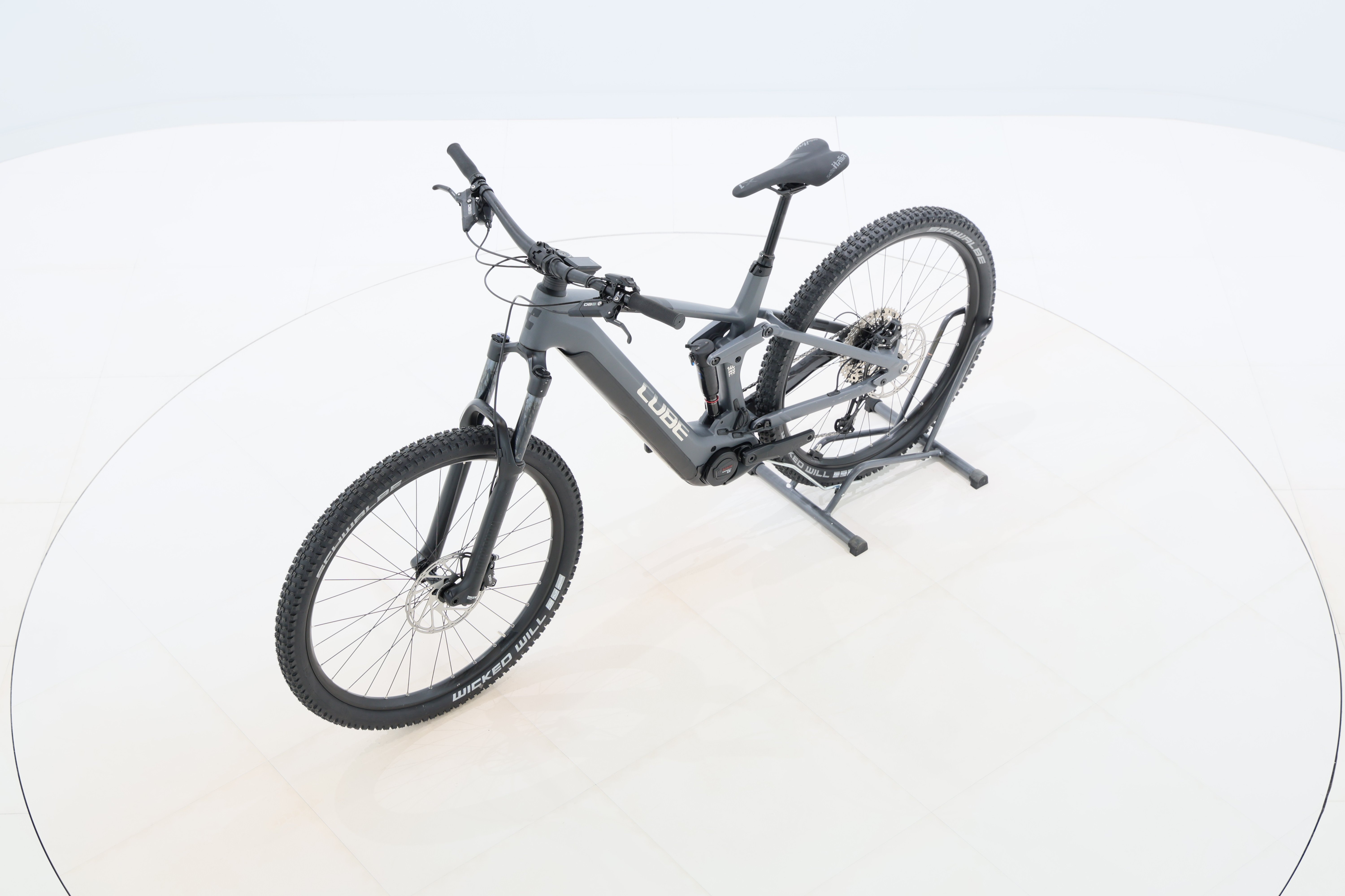 04d7aad7-dc72-4dfd-9d5b-0f04531af960