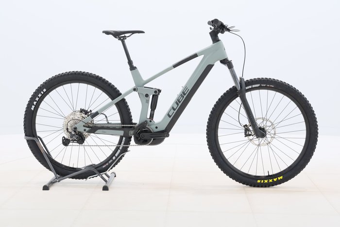 Cube STEREO HYBRID 140 HPC PRO 750 2024