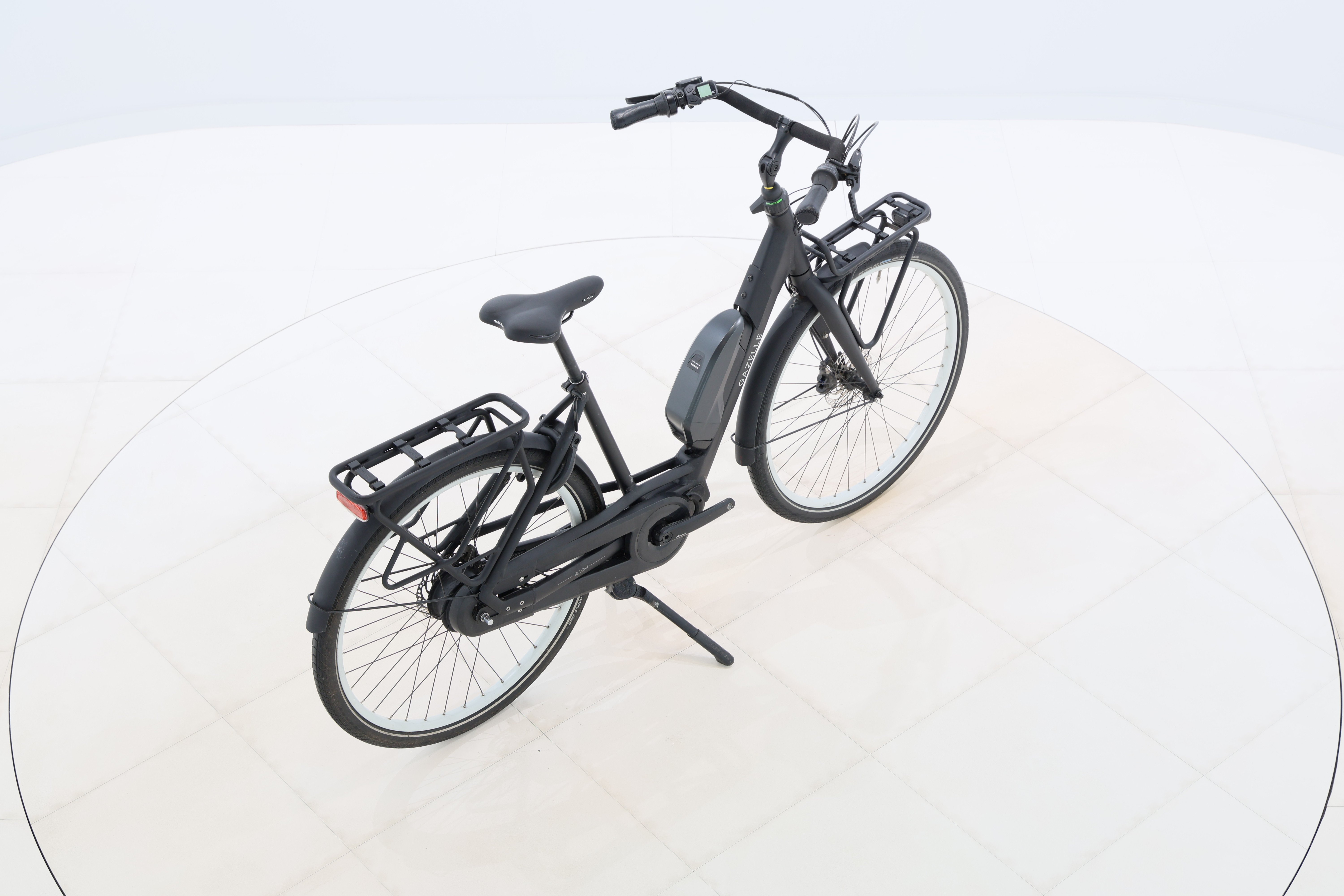 4fc3bd8a-e124-4675-a2d4-311151e75fa6