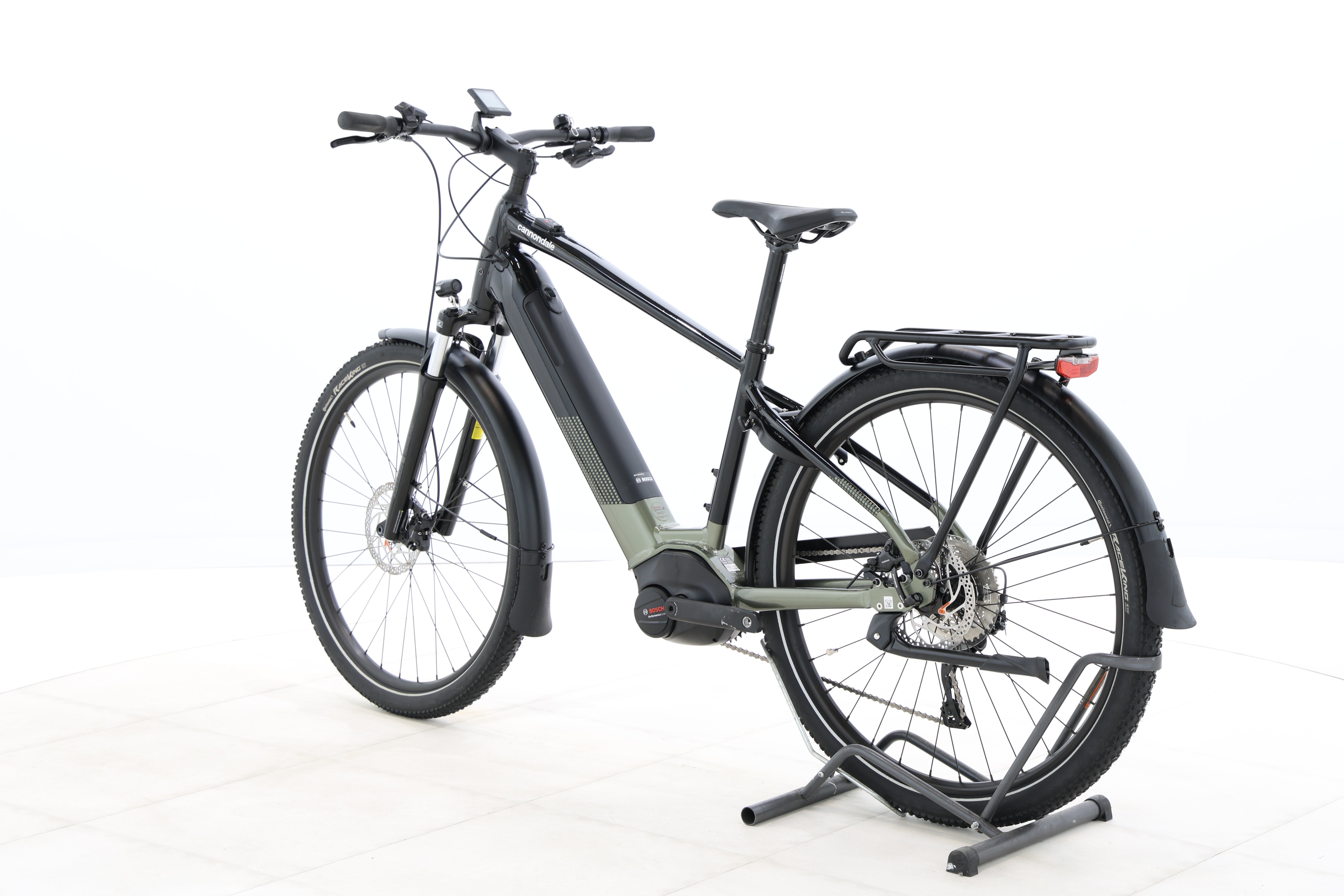 bd70c03b-0c6f-4535-b497-a7008e6aa059