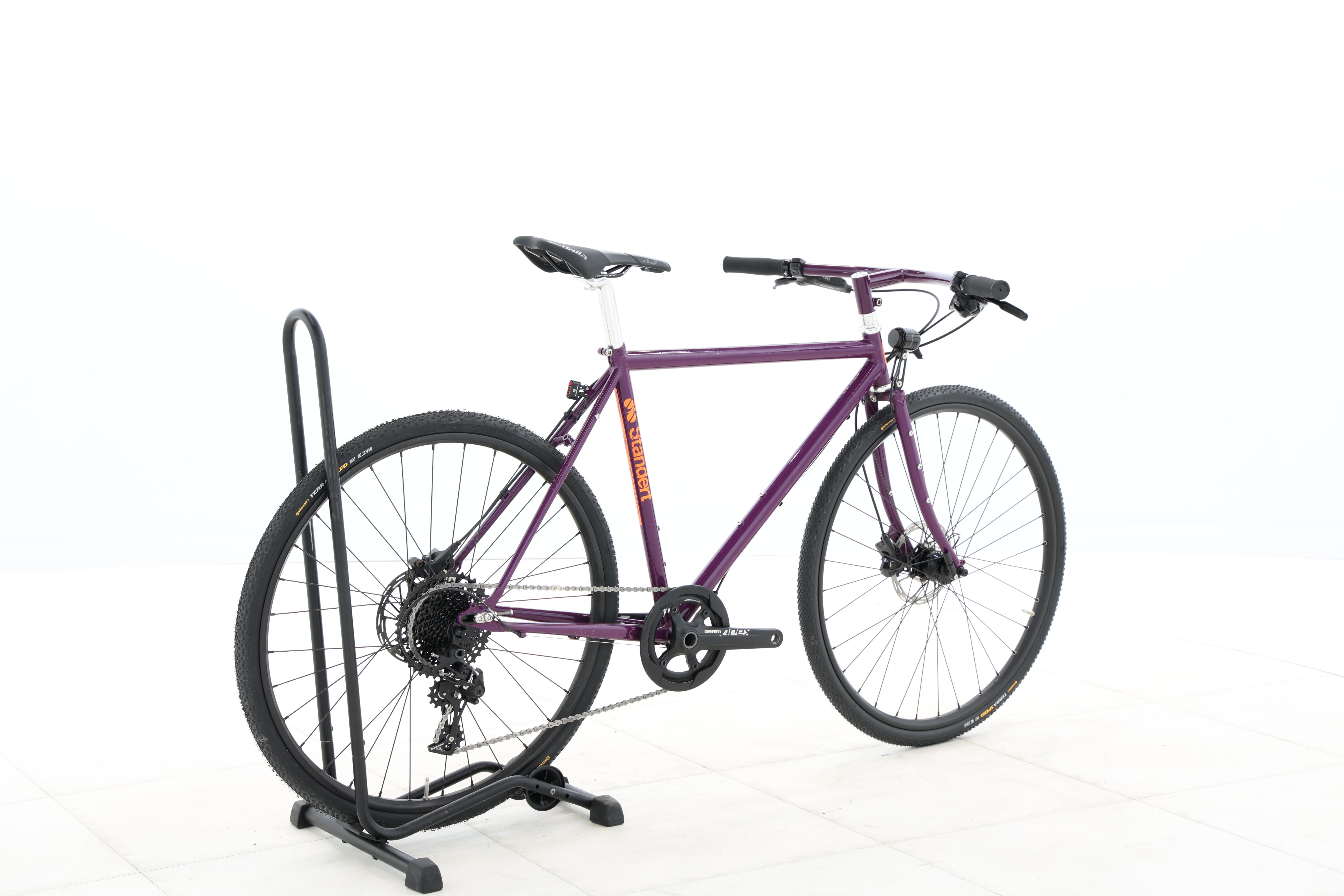 cd4c83bc-7736-49dc-81b1-7e163d3373ec