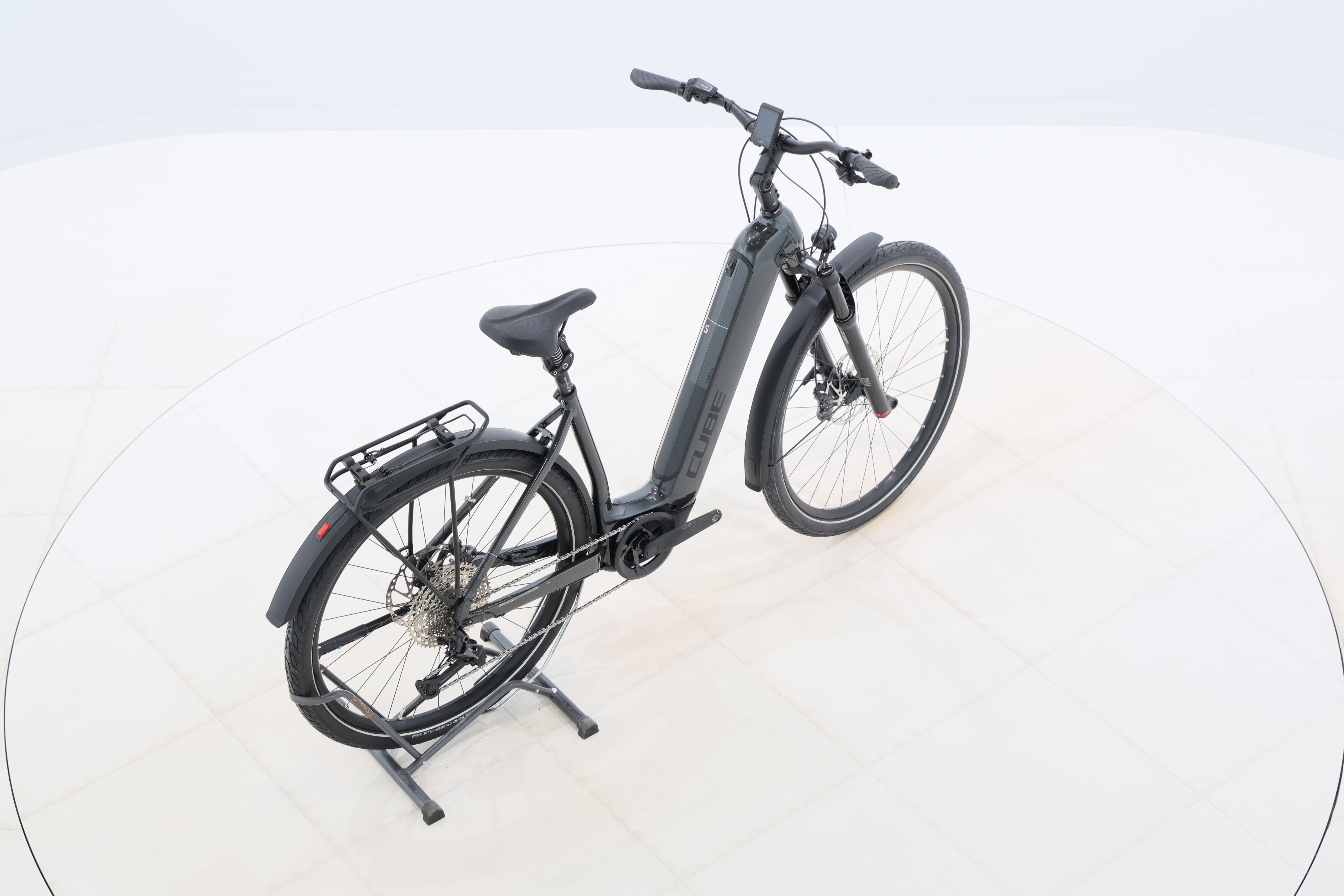 12e403d5-c79d-411d-99f2-4ea332d2d94b