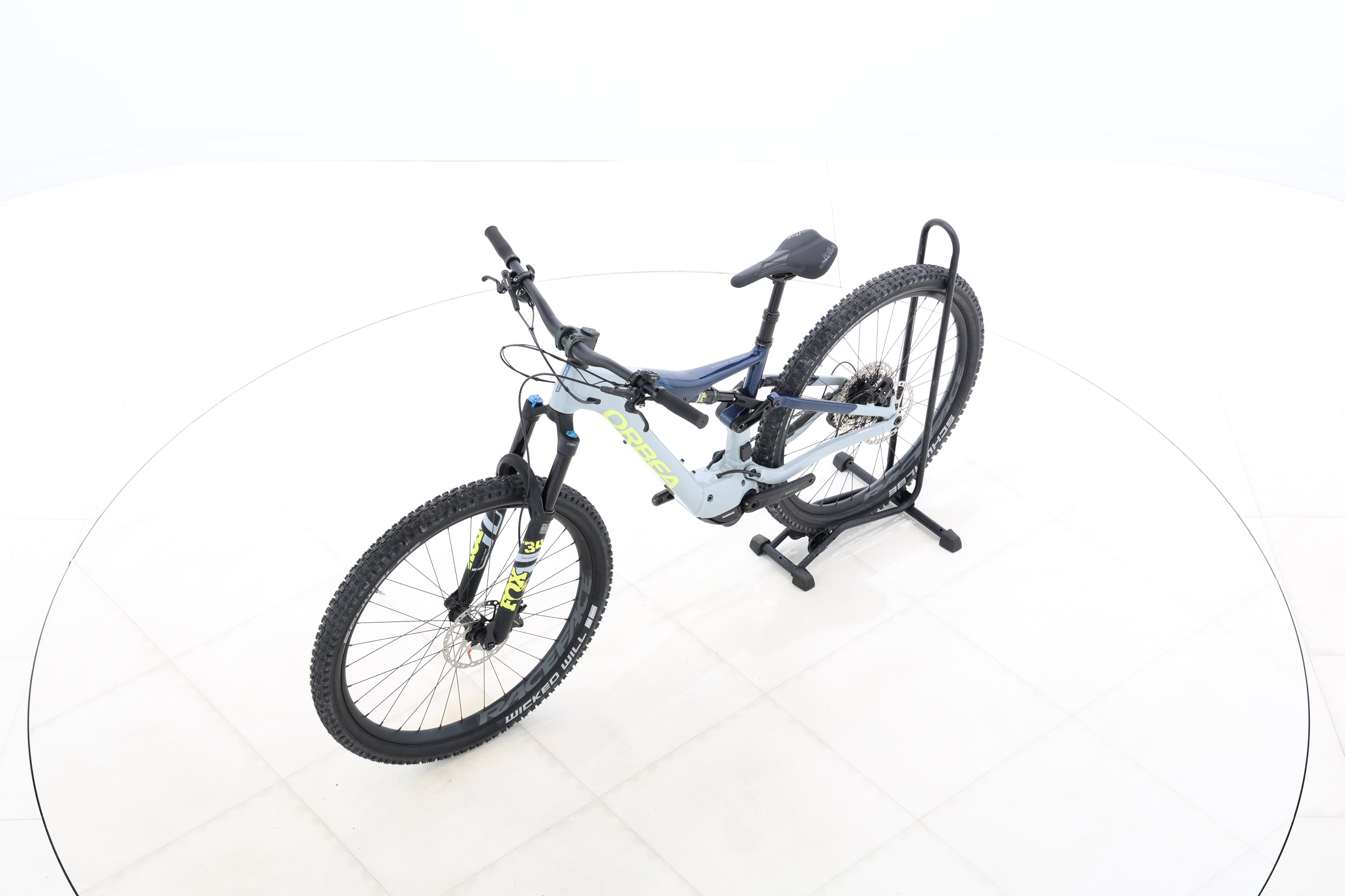 d46c428a-15a2-4217-9d75-66b157055e57