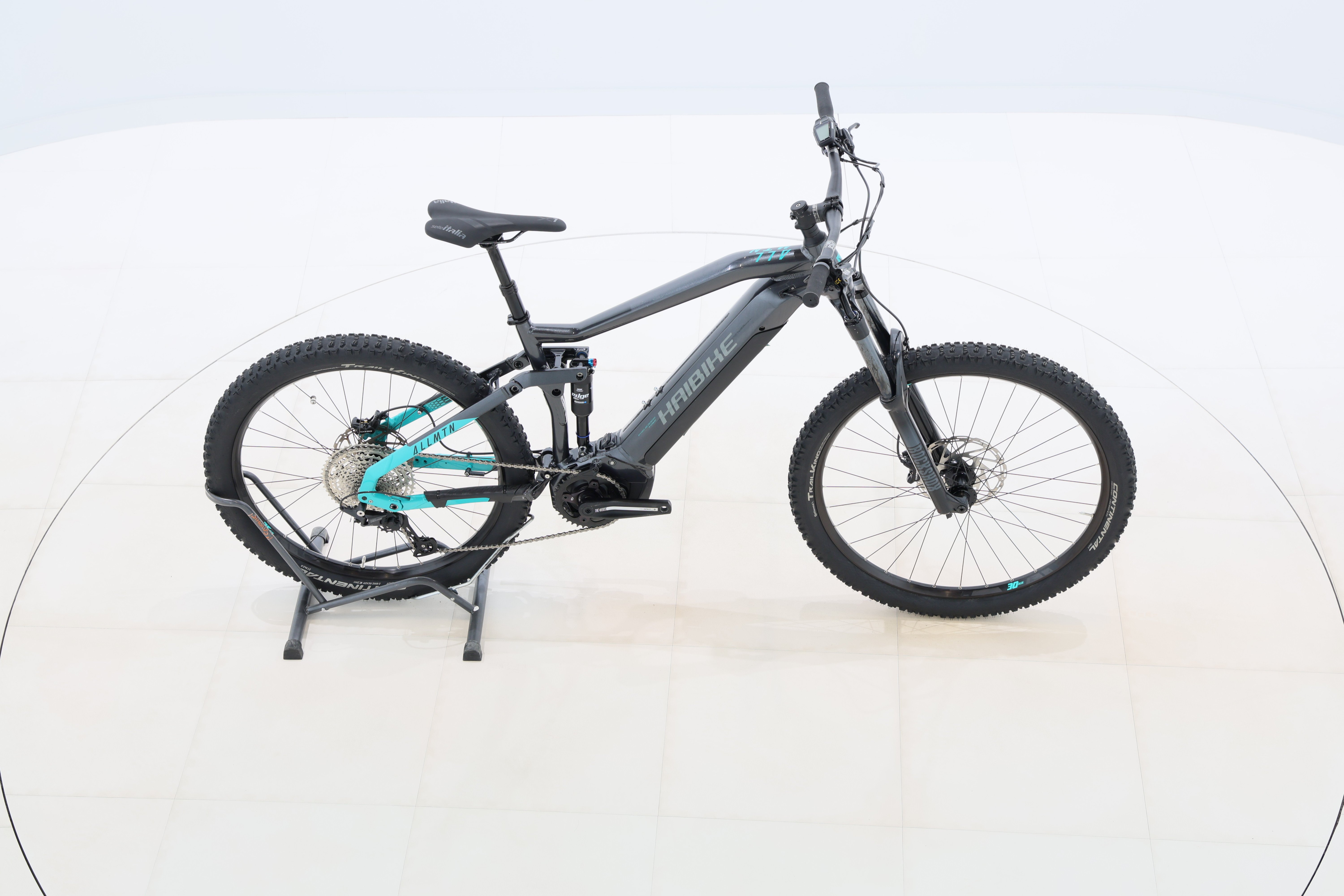 f31951ed-418b-40b8-9910-d6b8ec851578