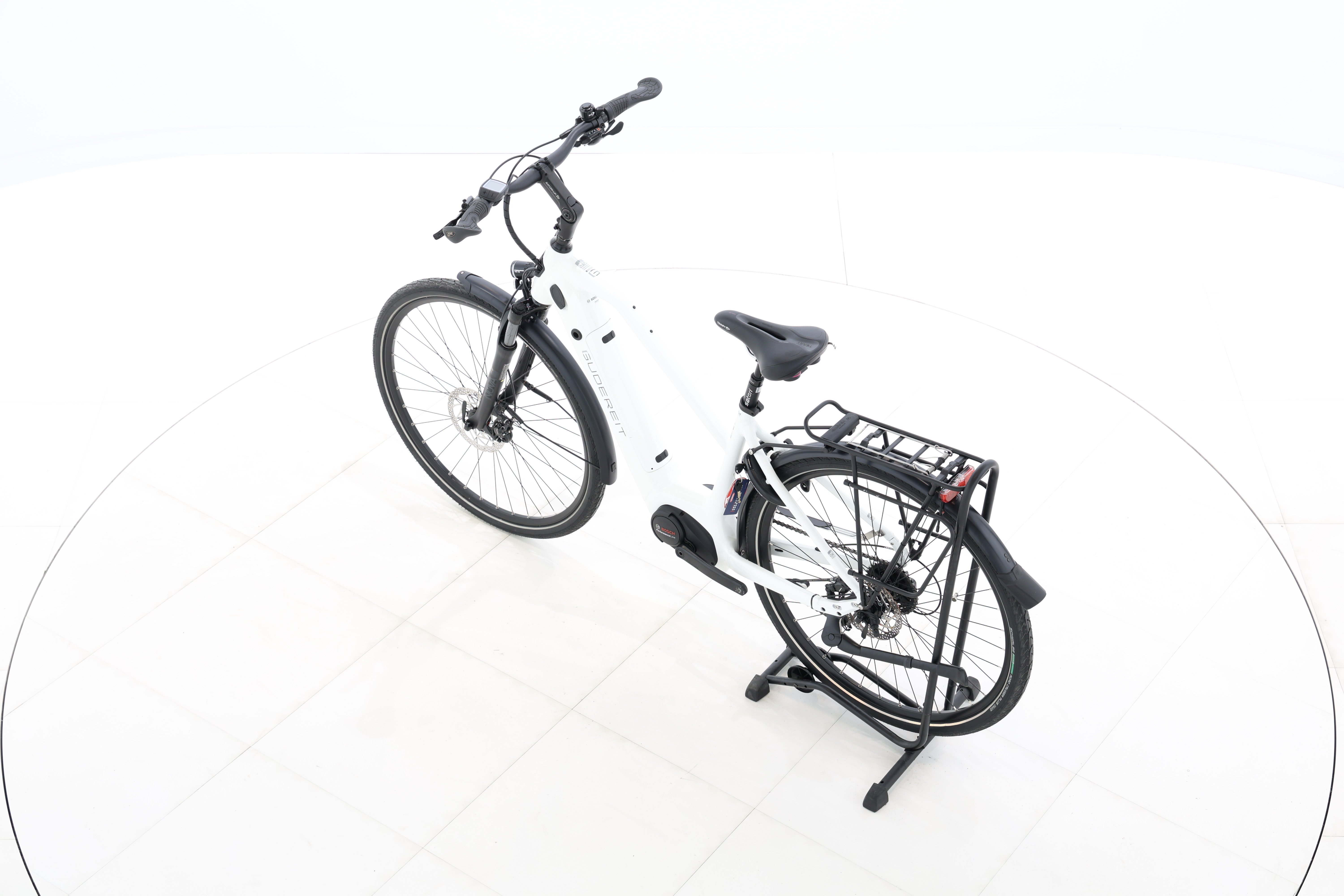 f02d9943-372e-4dcc-baf6-b7896cc6e686