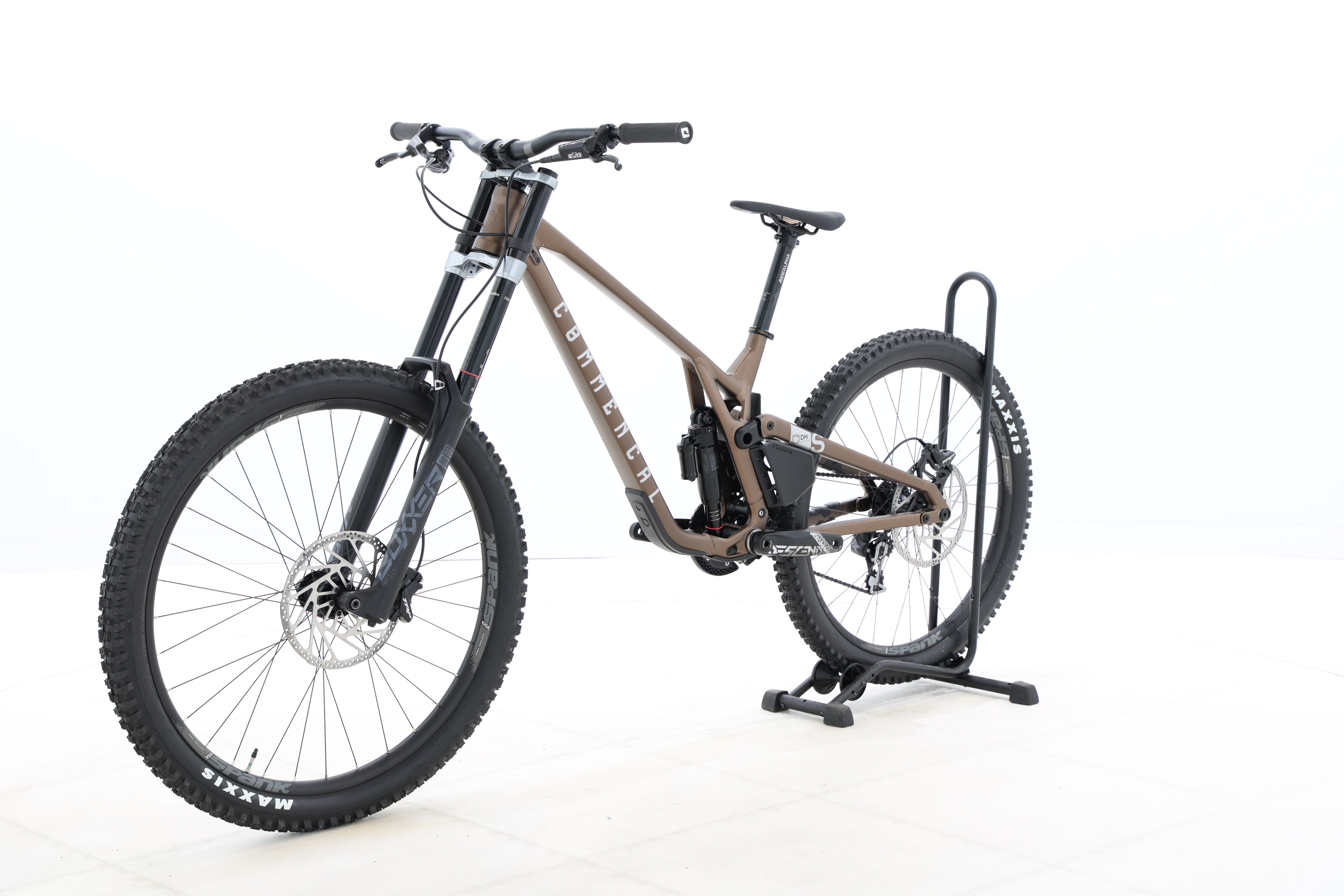 a8a2637b-4f5a-40e6-9aa6-d9b7cd19b3a3