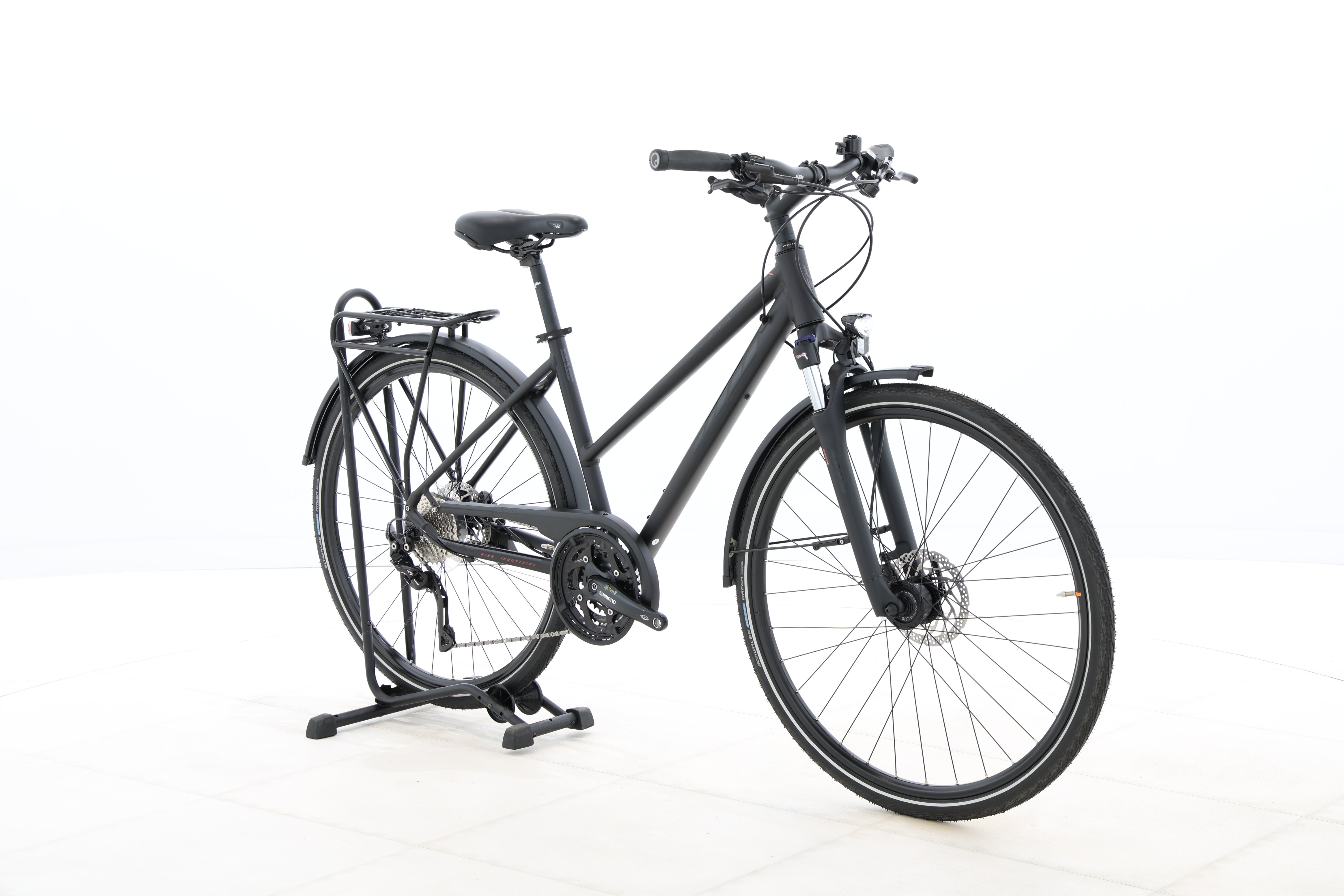 1b77fc75-a585-4a26-9506-c5eeeda20a74