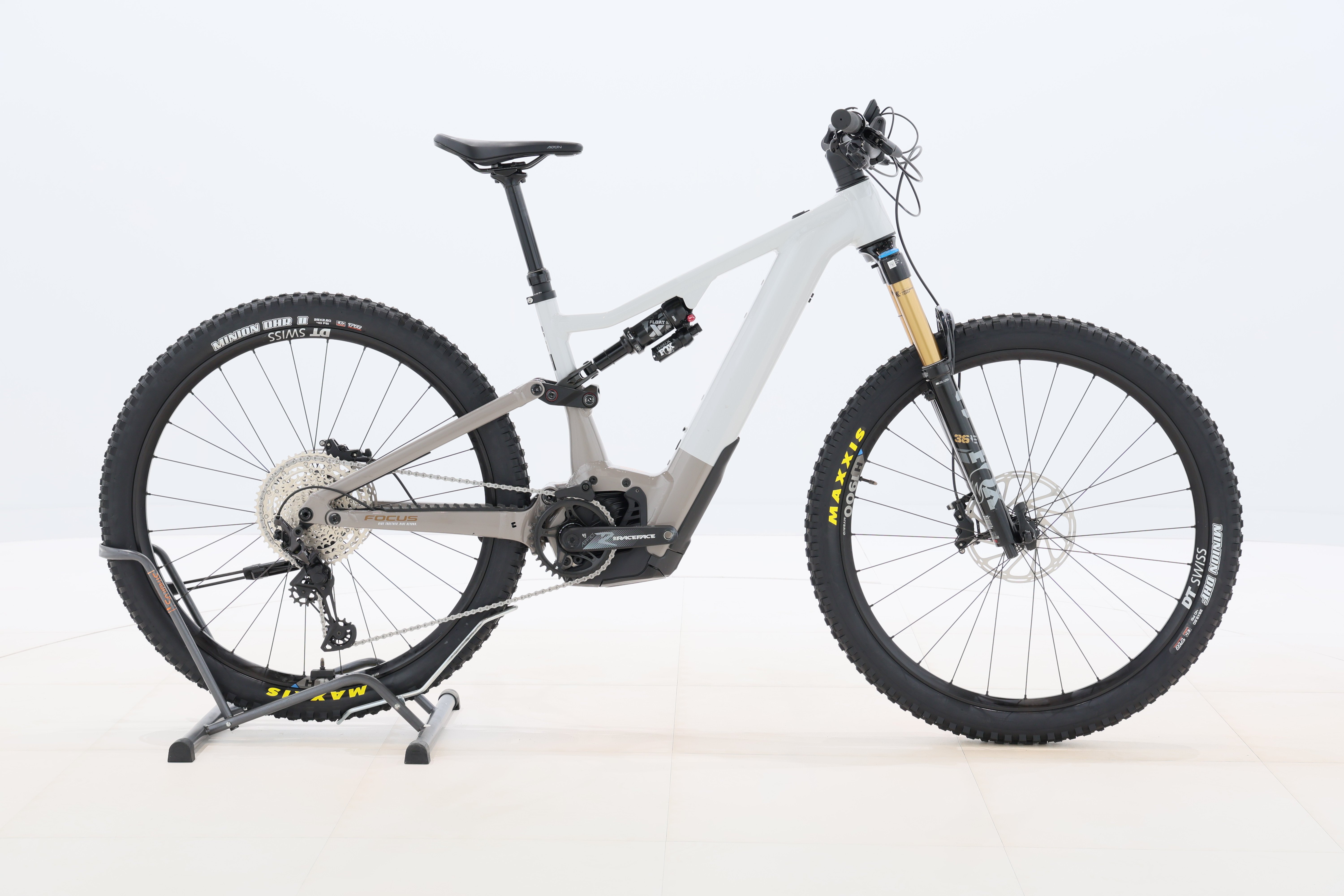 d09b02ad-0406-4da2-a0e9-c732317555b0