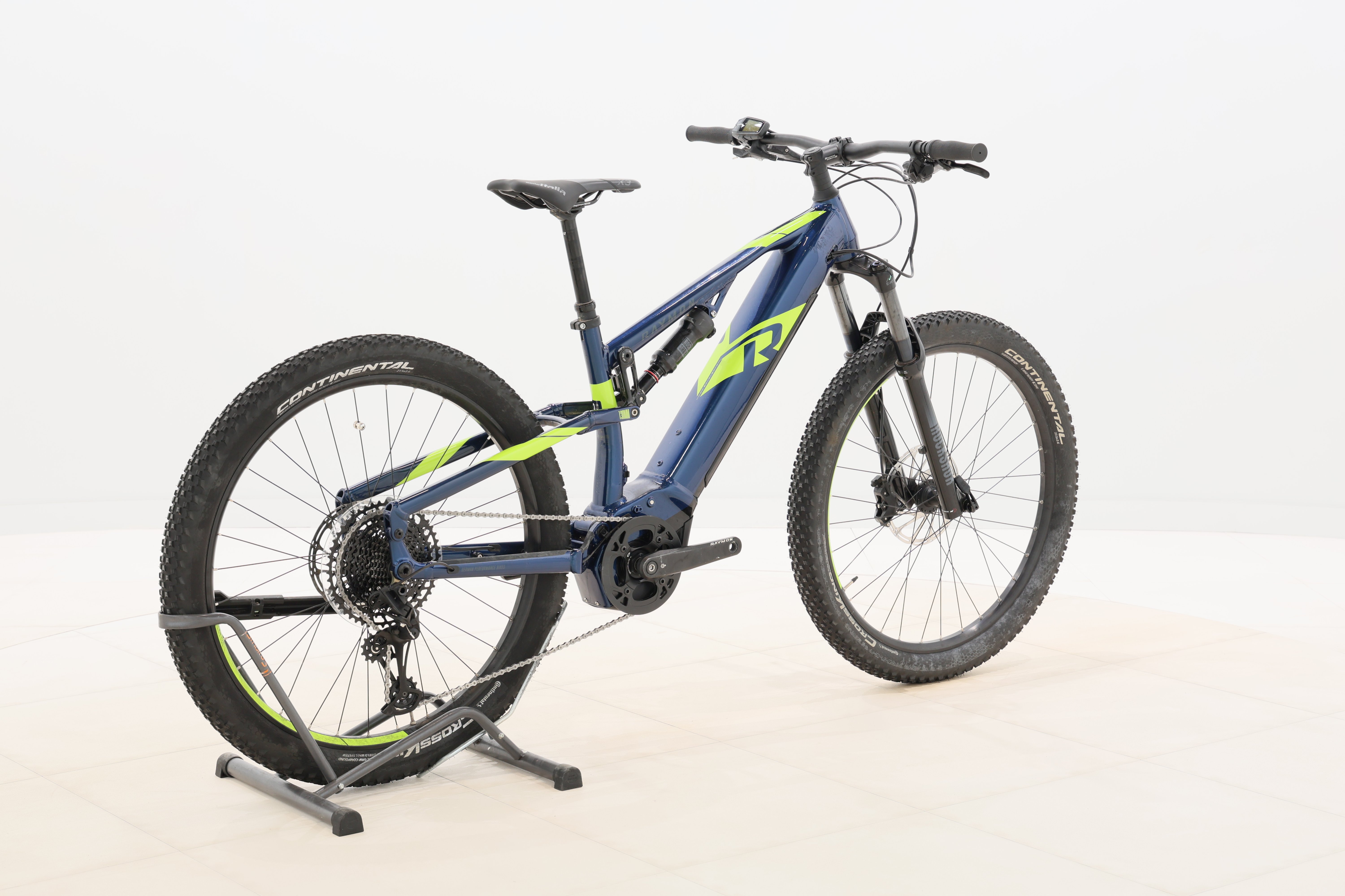 cf533bfb-5f63-45ba-a8b1-c375593c1345