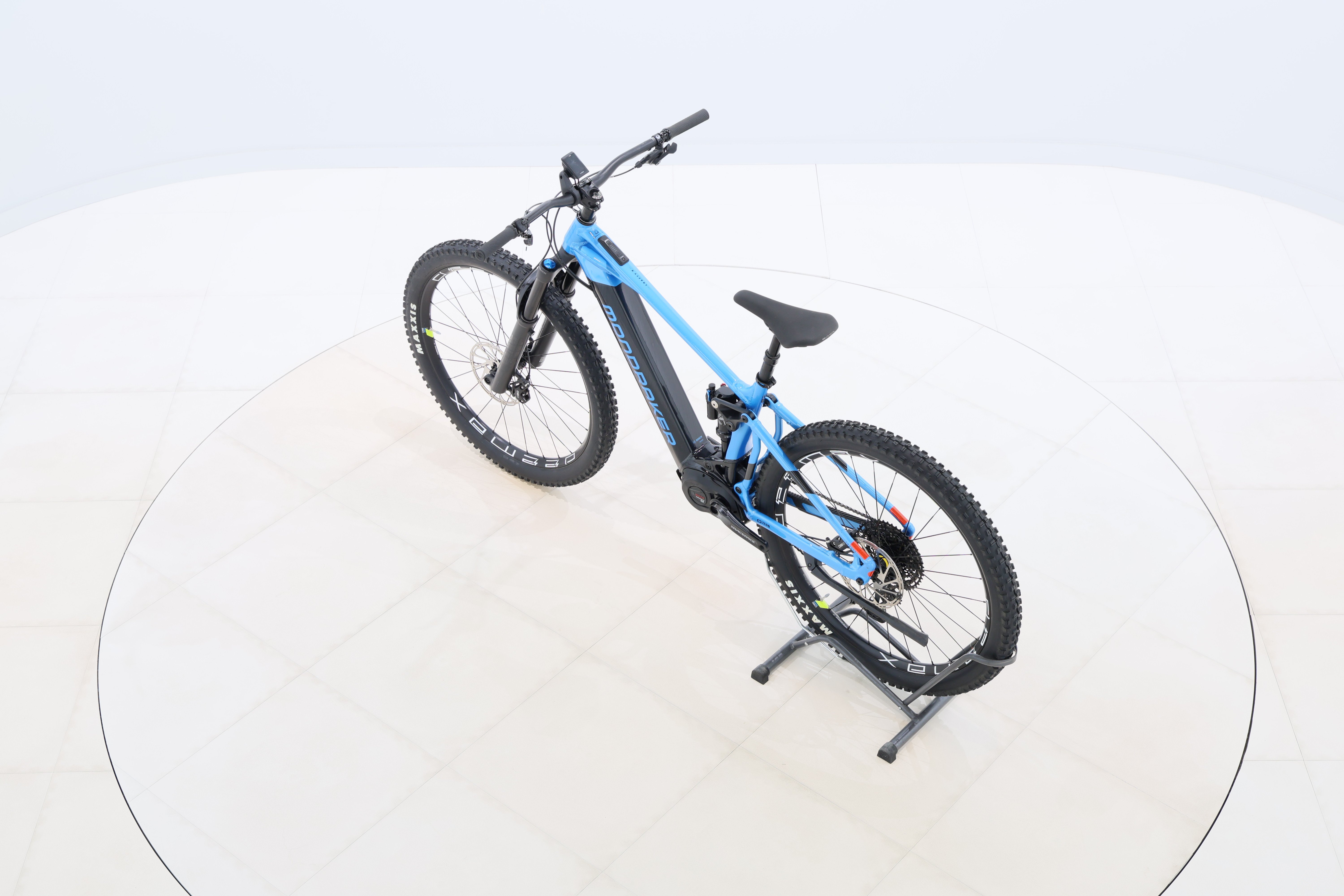 f1b96b0f-a420-452a-9b0a-493e4d71d25b