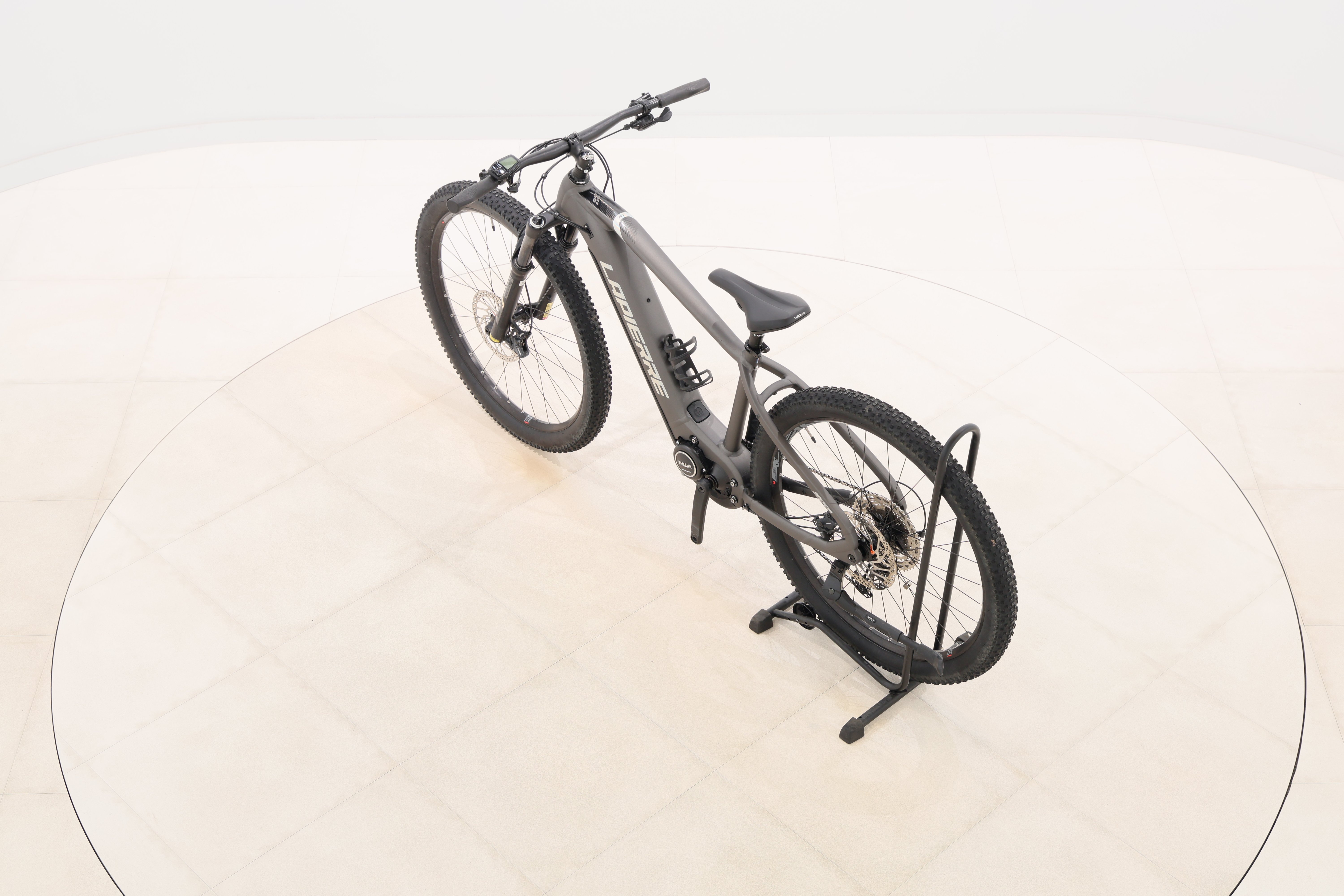 badde3cd-32d8-4401-9beb-947bdb996bdb