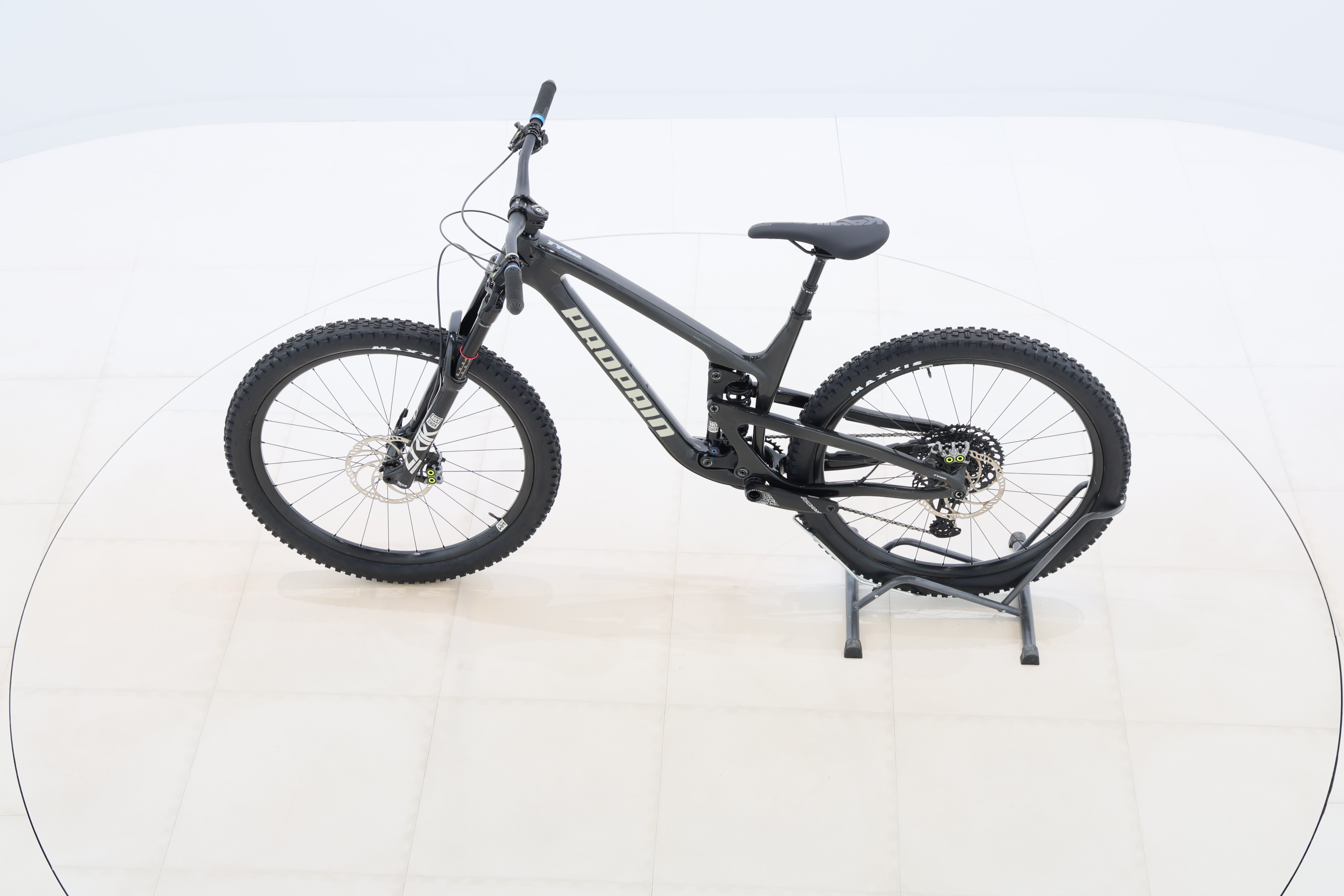 d06e3209-7d03-4c27-9bc9-8682f22fc76e