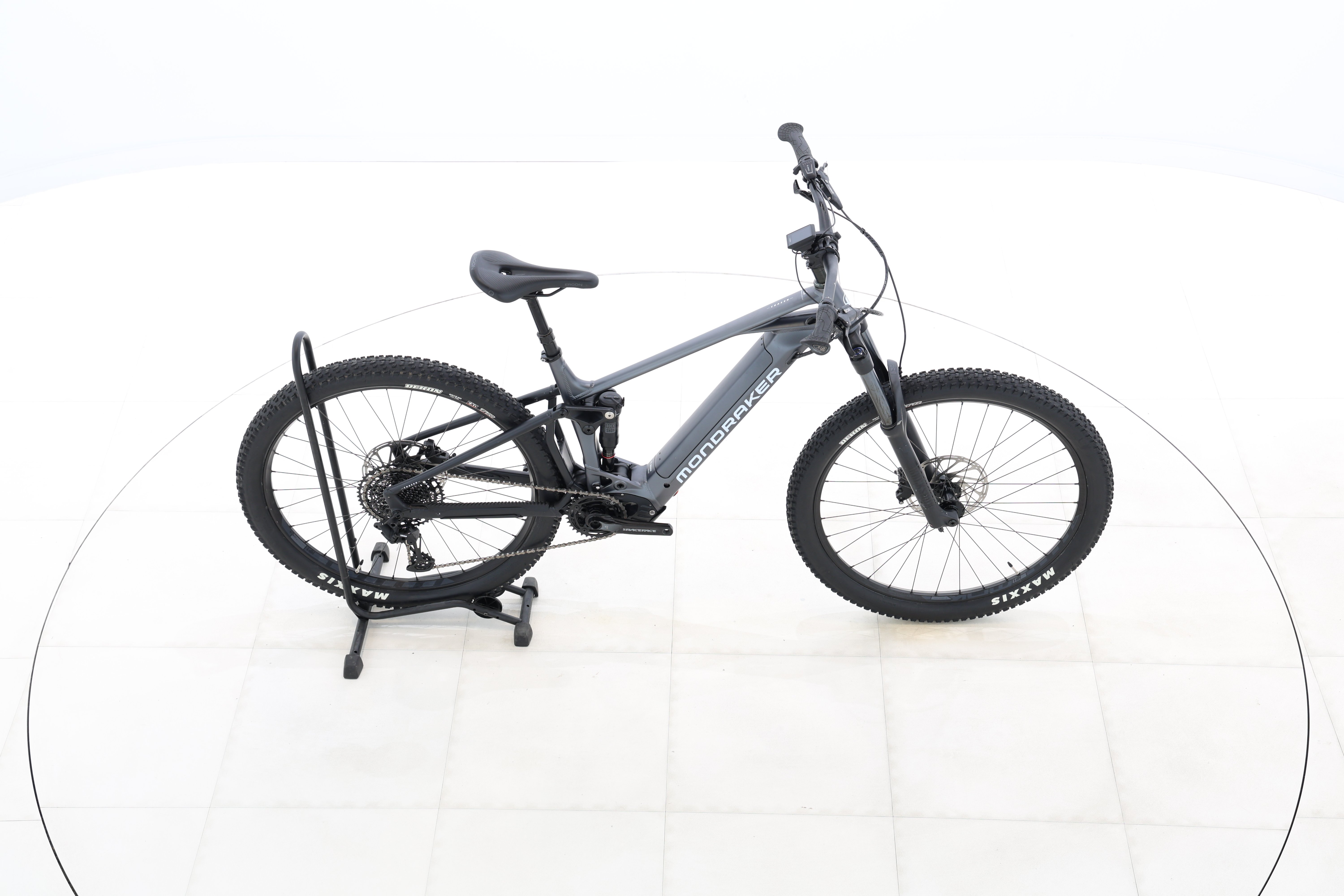 f039e279-0e65-4daa-a202-0058e7024403