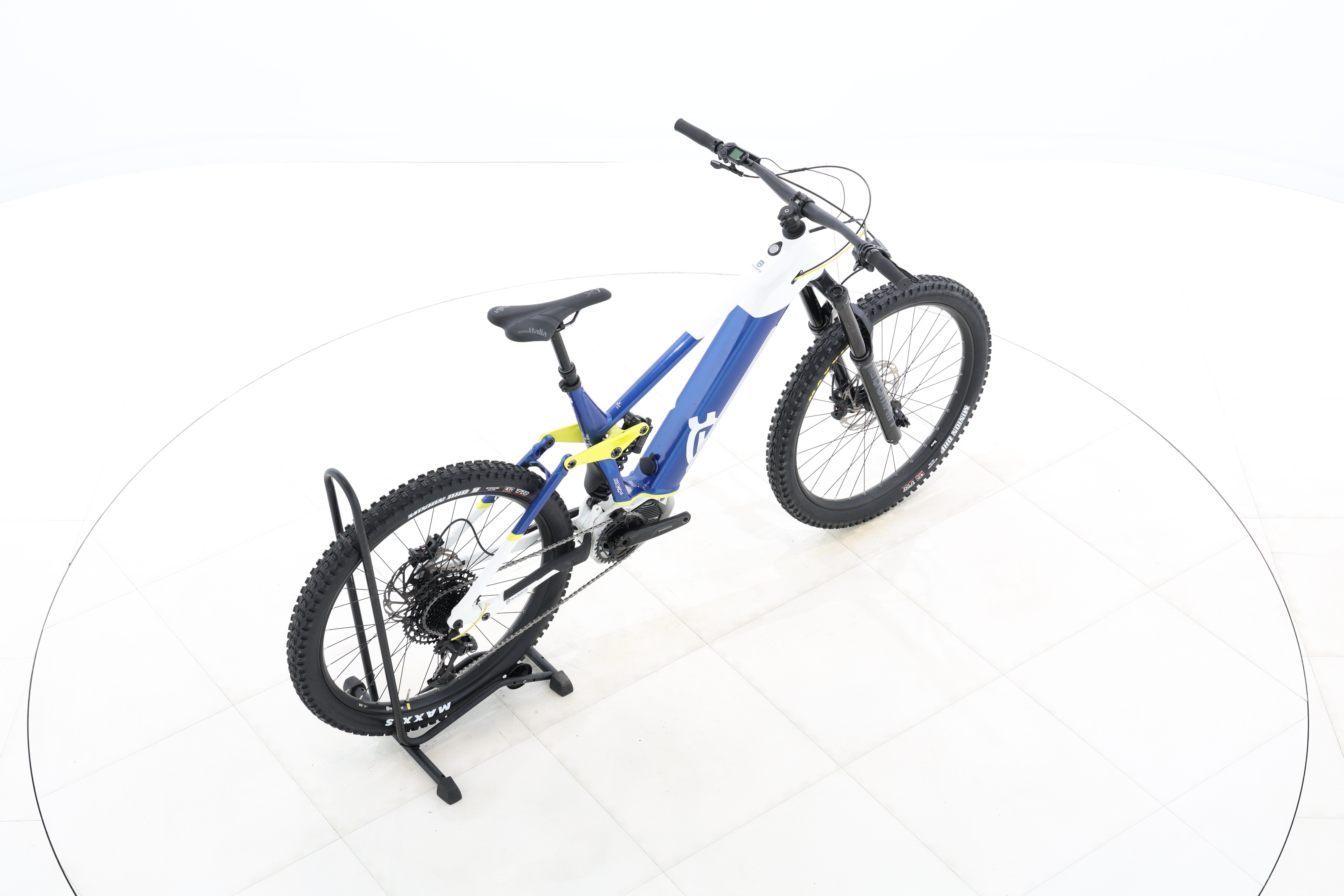 85679118-10f8-4bb4-ae83-bd71ef5d2a86