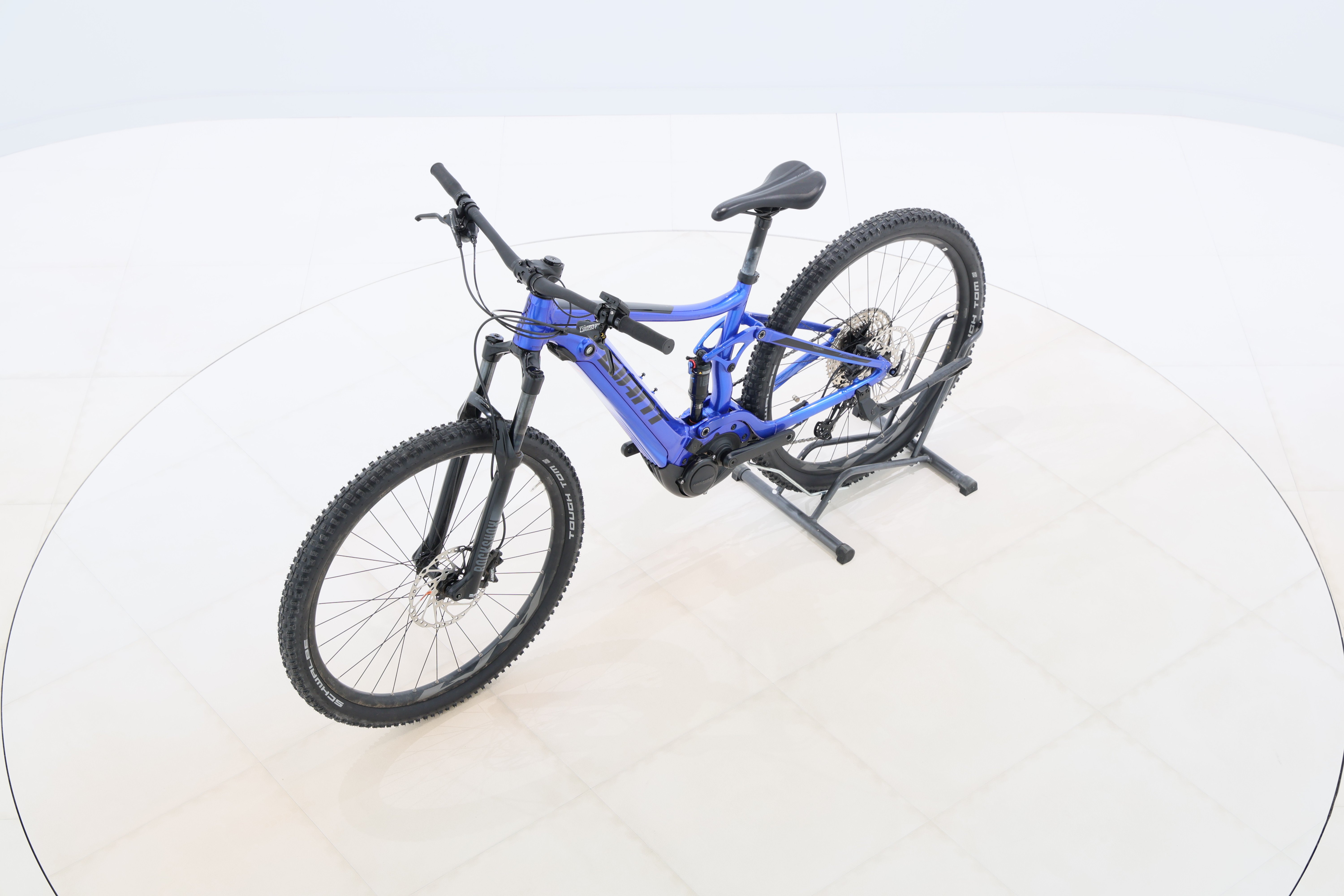 ef8cb6a0-3b32-4514-830d-e54bc514c323