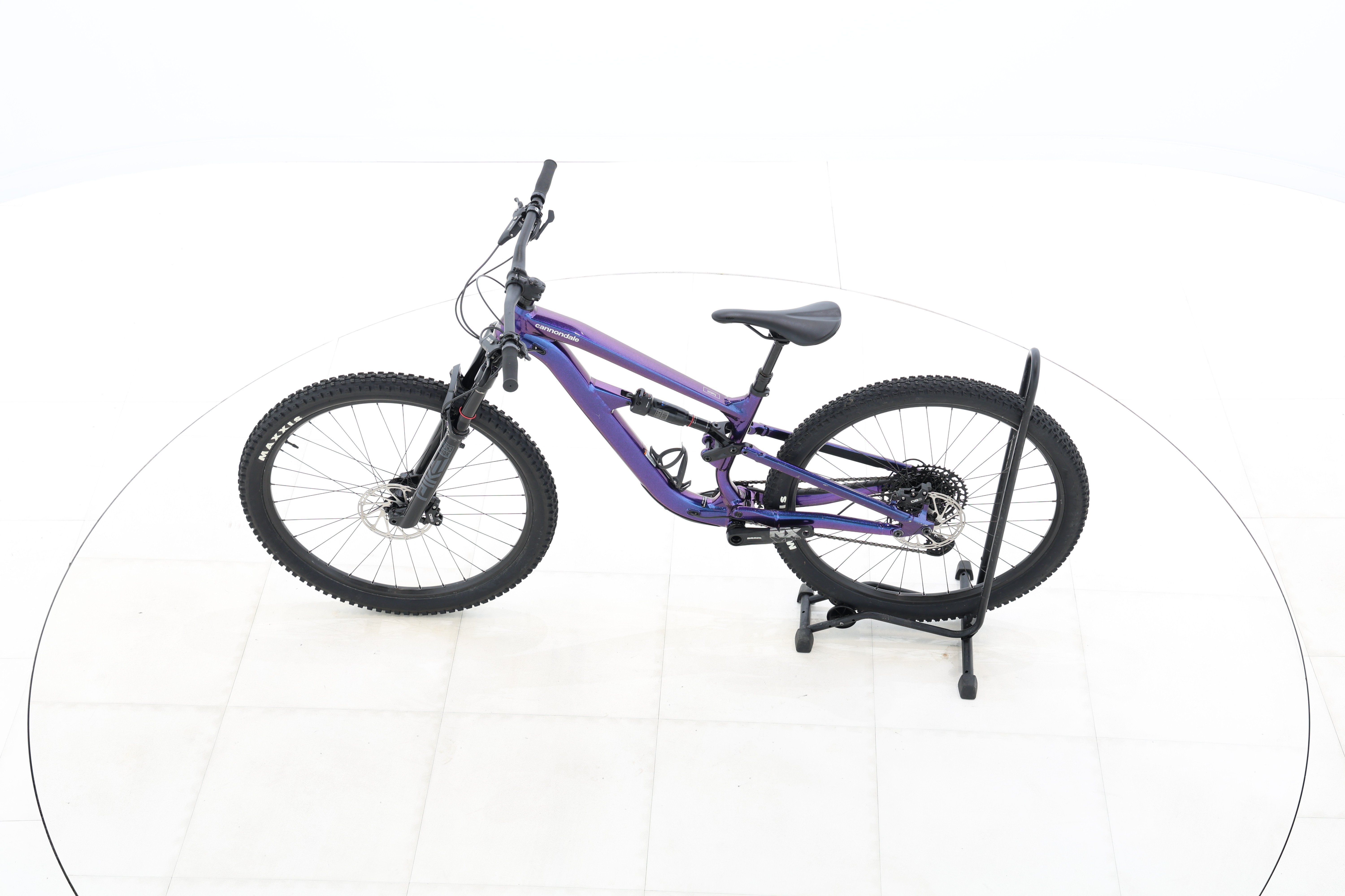 990c6a6a-949b-49fa-90c1-216859aec093