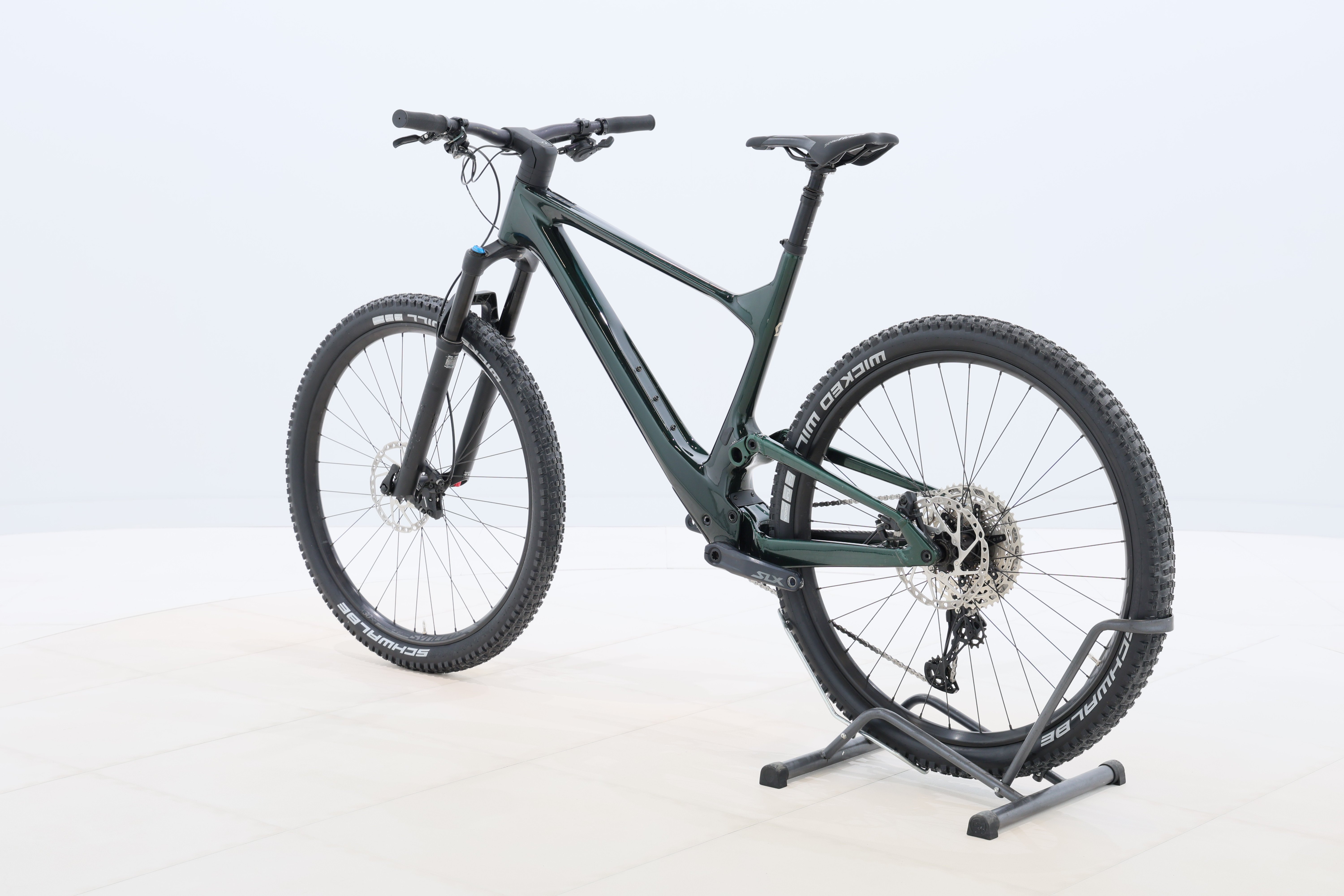 eed86b32-040e-402d-a42b-4f03ff3a8130