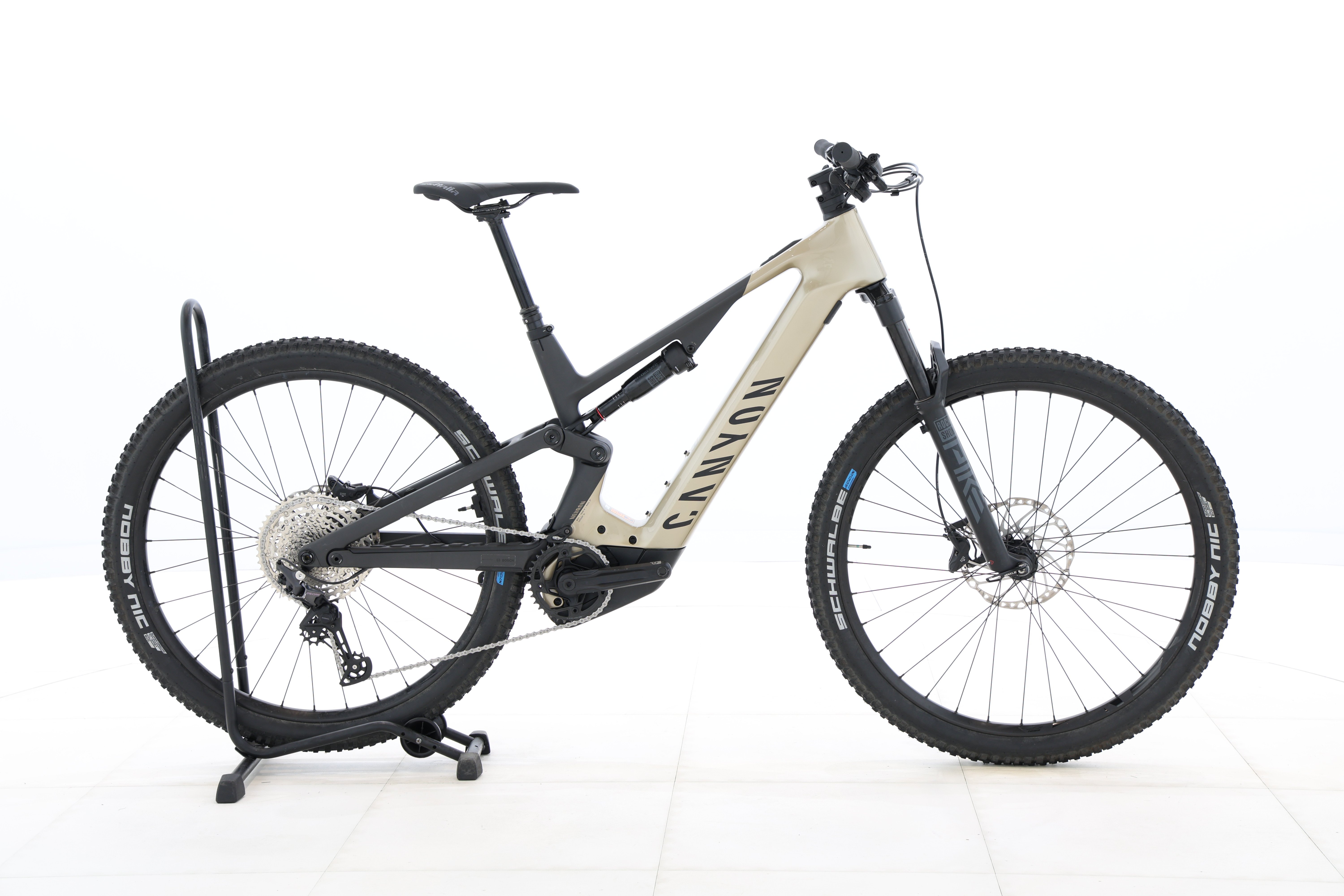 e036c6f1-7d07-4985-92ca-89bfdc587fe5