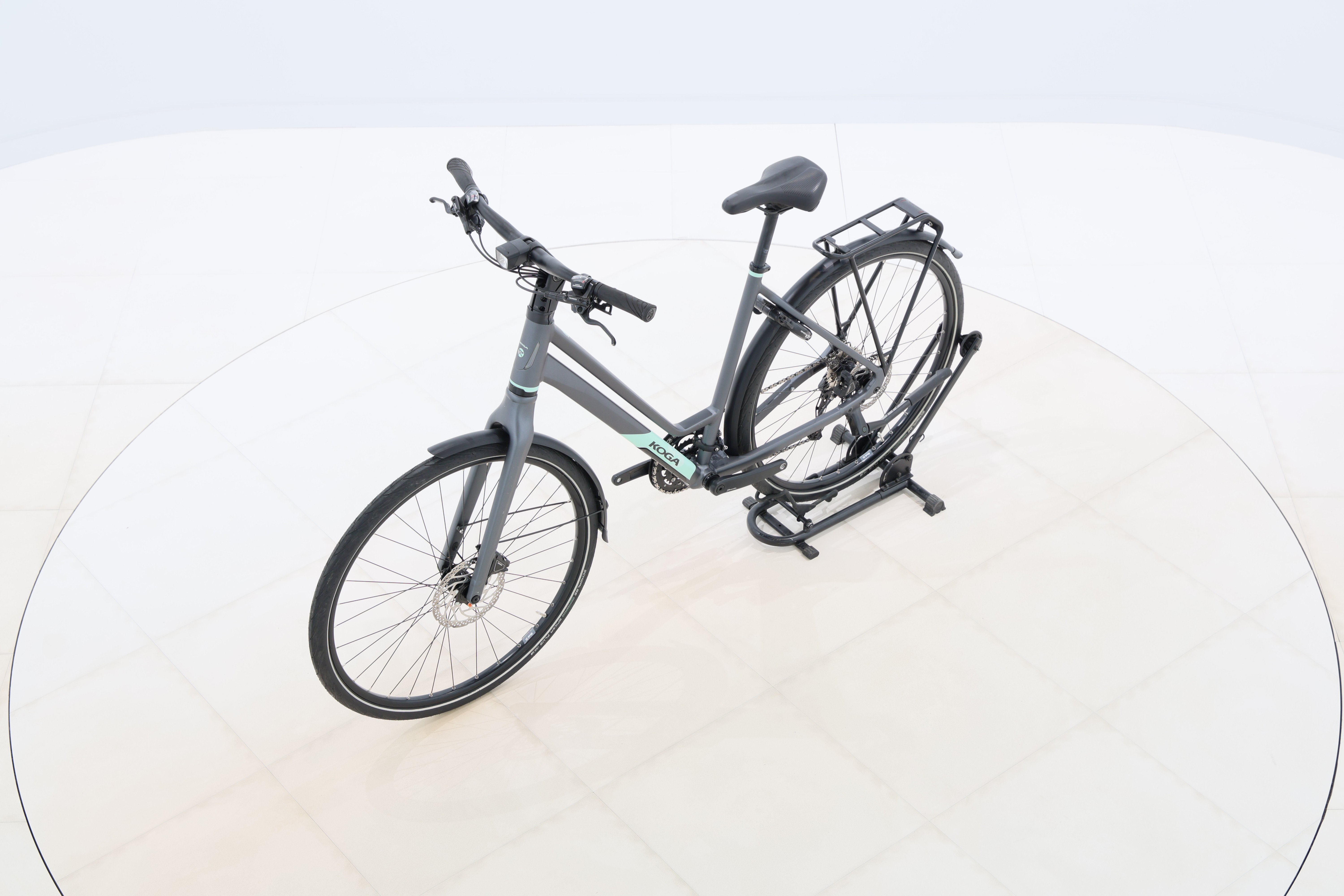 f6a1ace4-e015-401d-9e16-9ce37a05321b