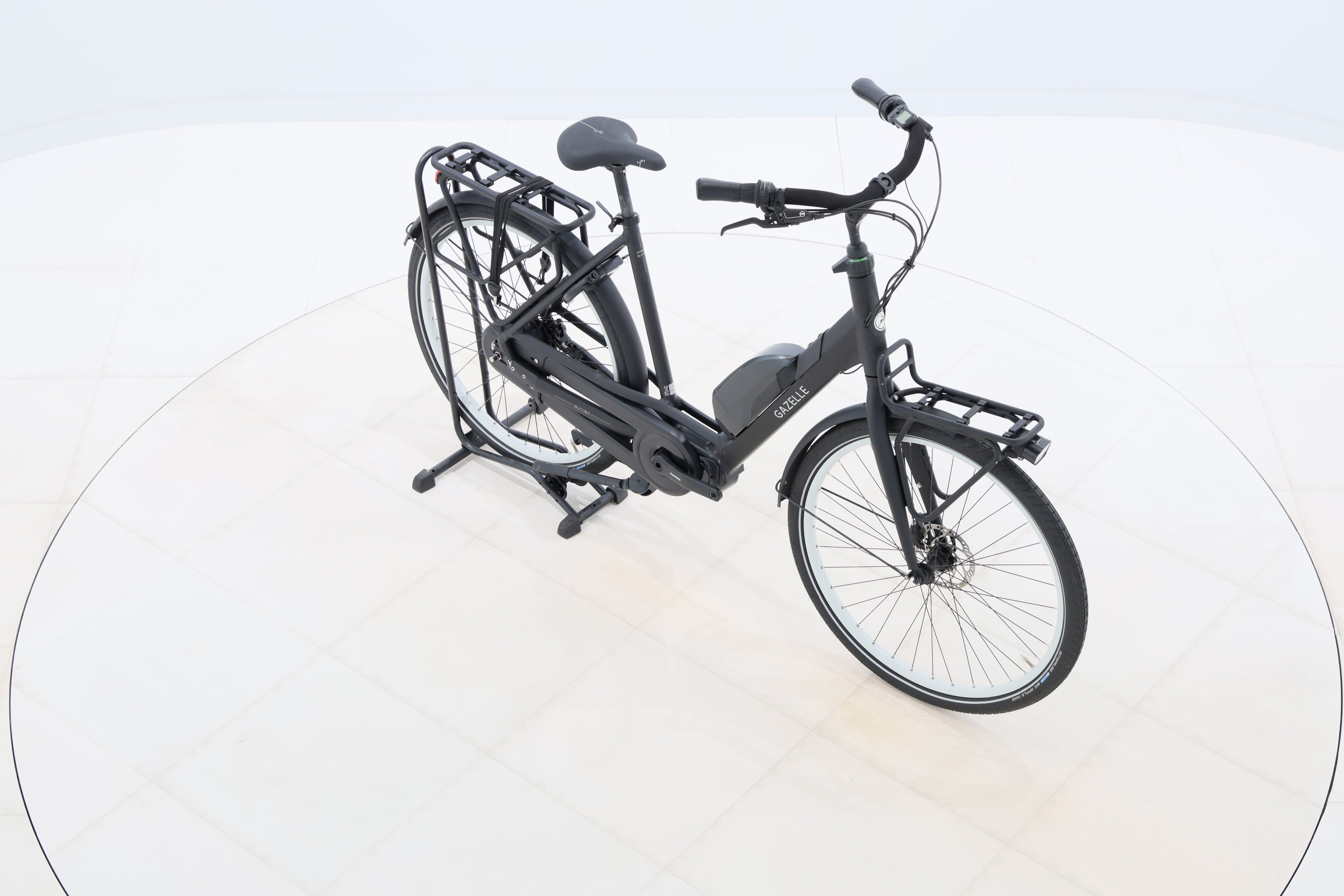 e35818a0-0ff1-4f24-9958-b7605600e2ff