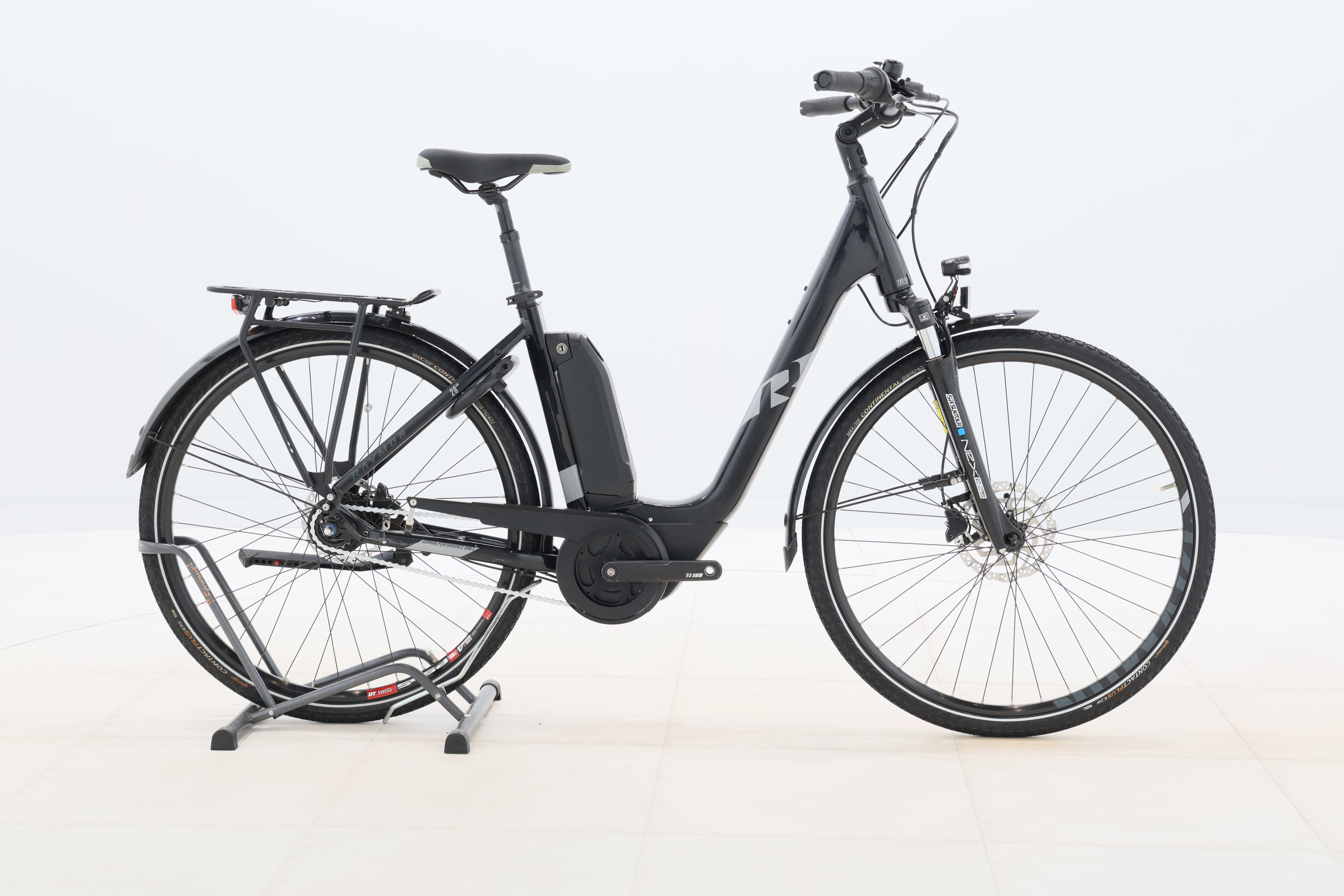 d4cee625-af4f-4da5-aed3-cc0f89611347